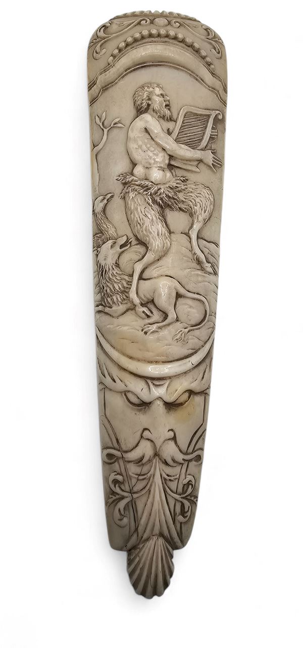 Raspa per tabacco in avorio