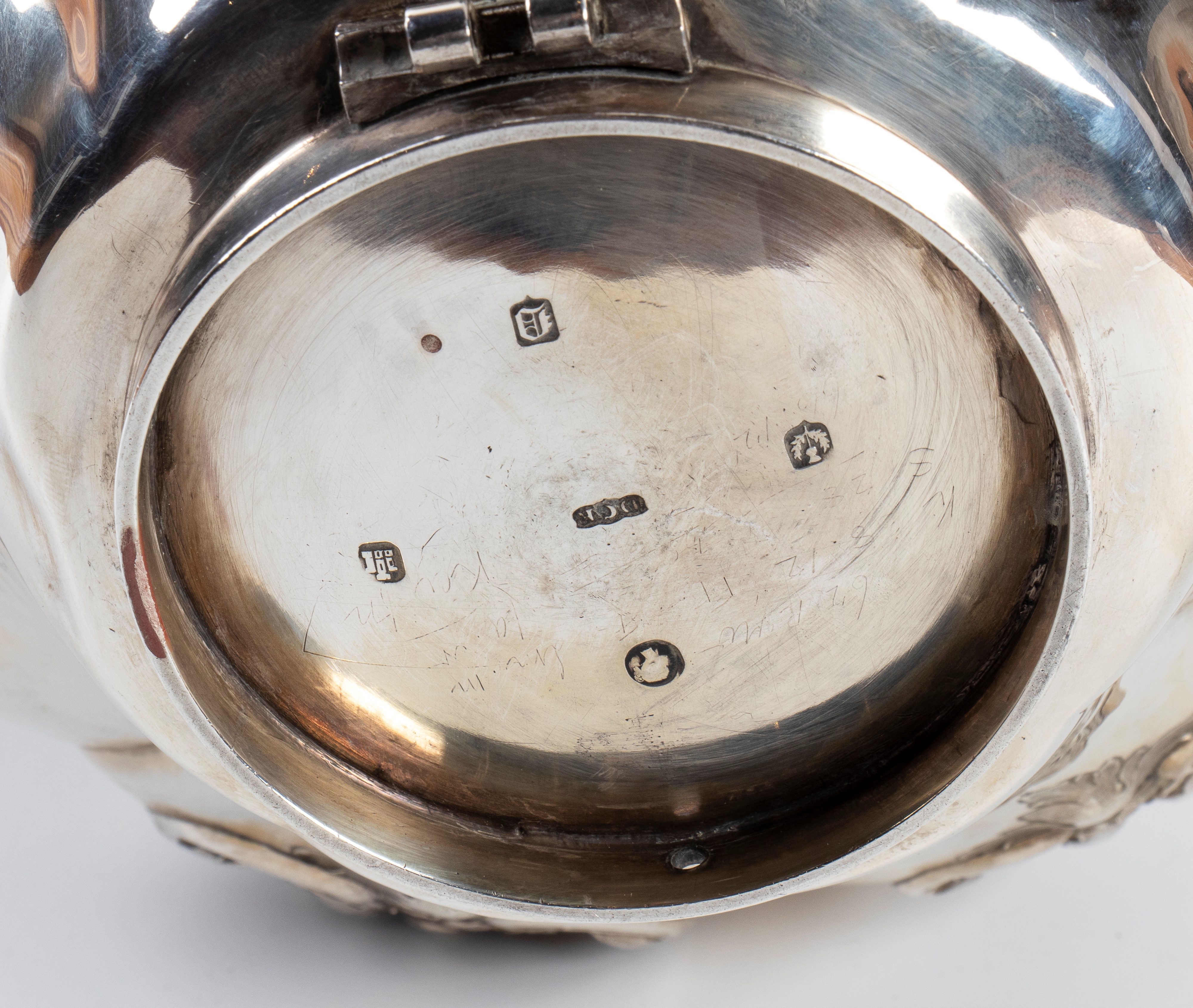 Tea keattle vittoriano inglese in argento