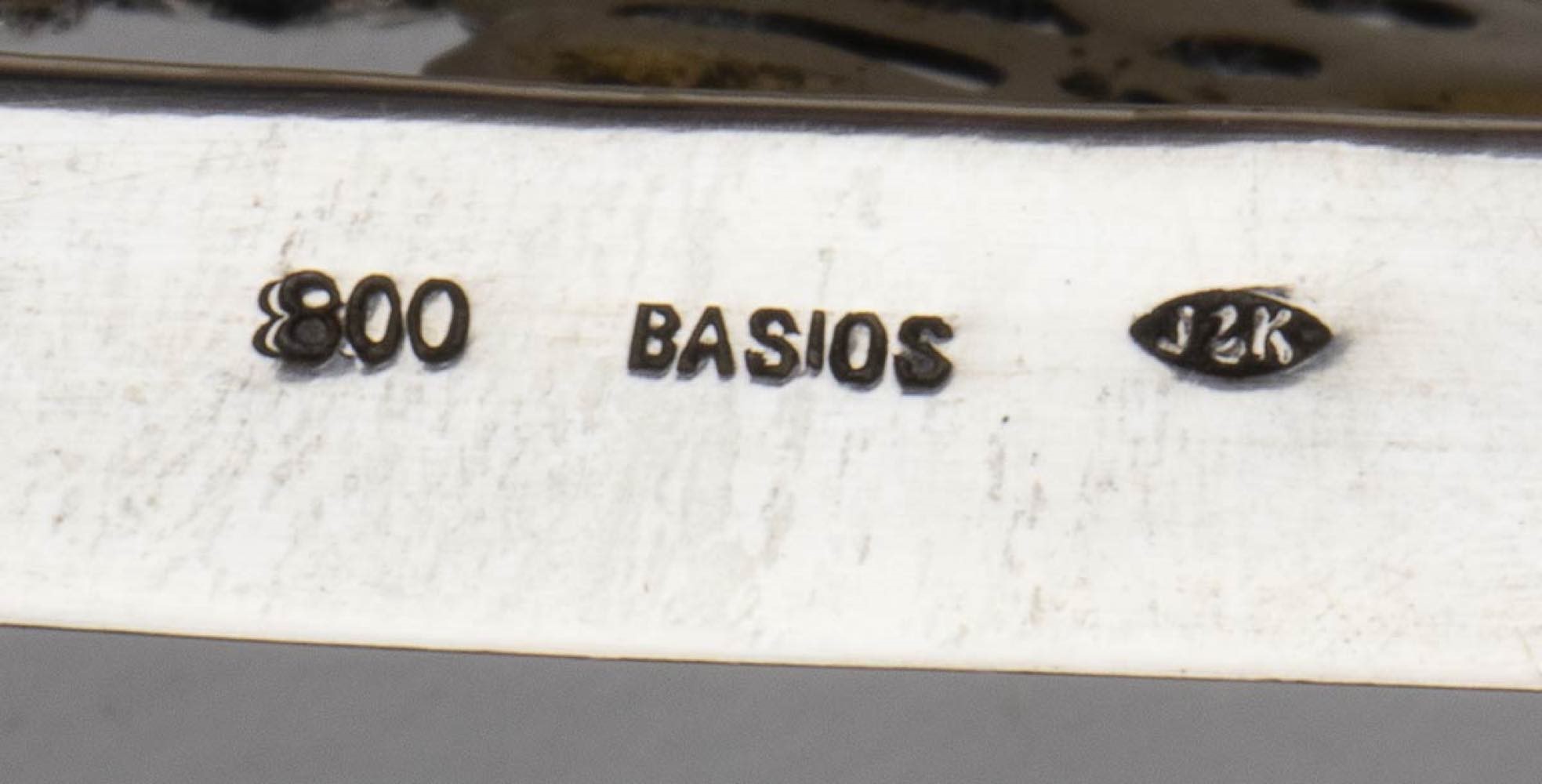 Decanter italiano in argento con tre bottiglie