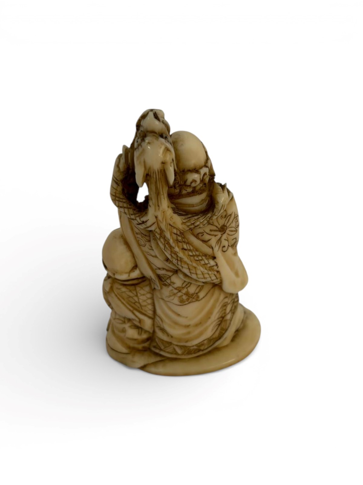 Arte giapponese, Scultura in avorio con scena di rakan e drago (periodo Meiji, 1868-1912)