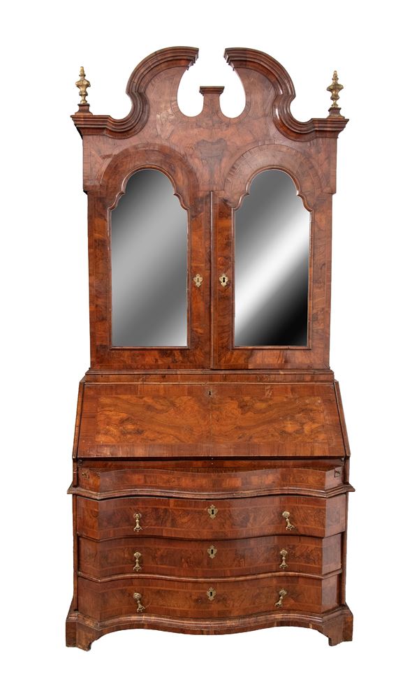 Trumeau in walnut burl 