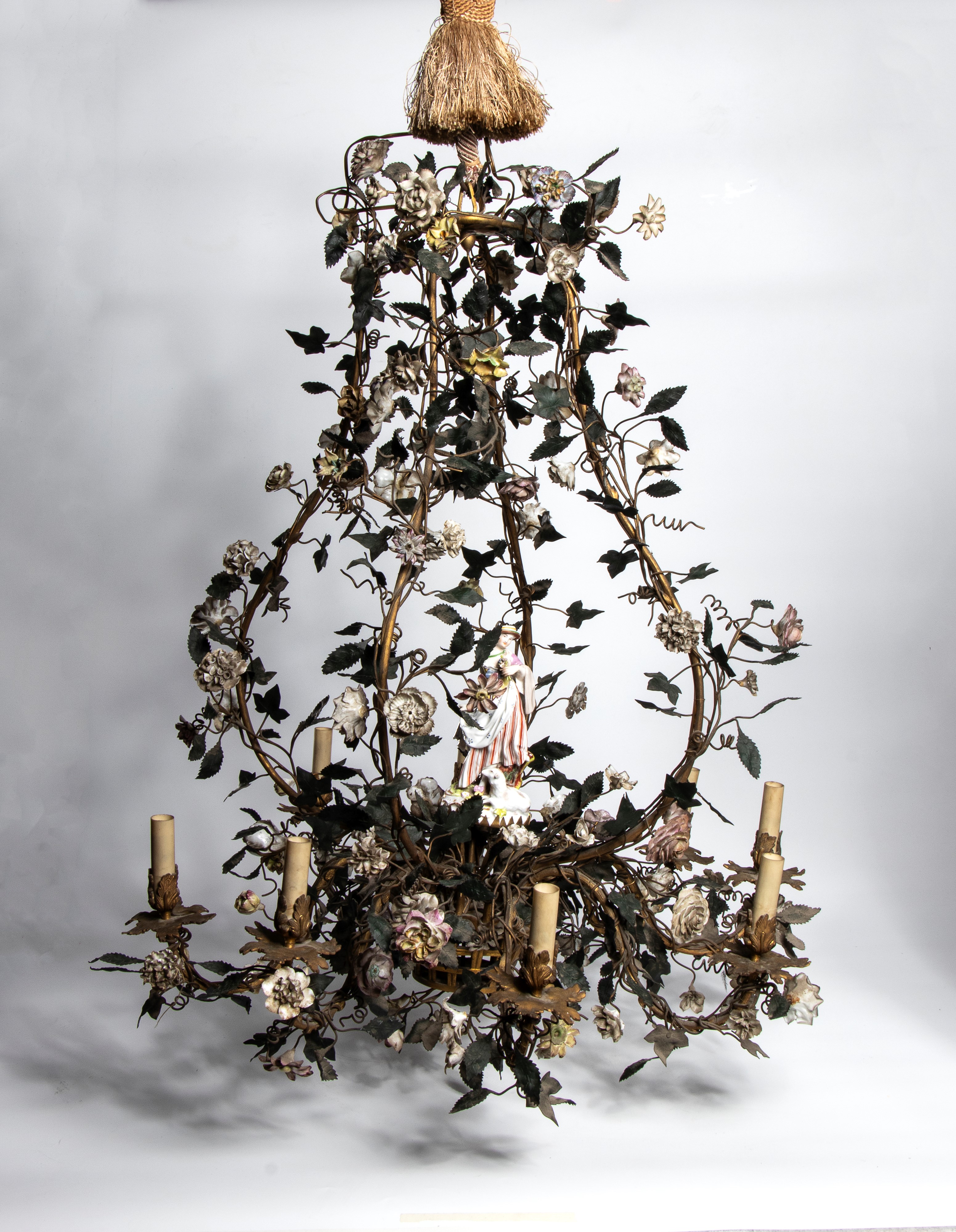 Coppia di lampadari a gabbia