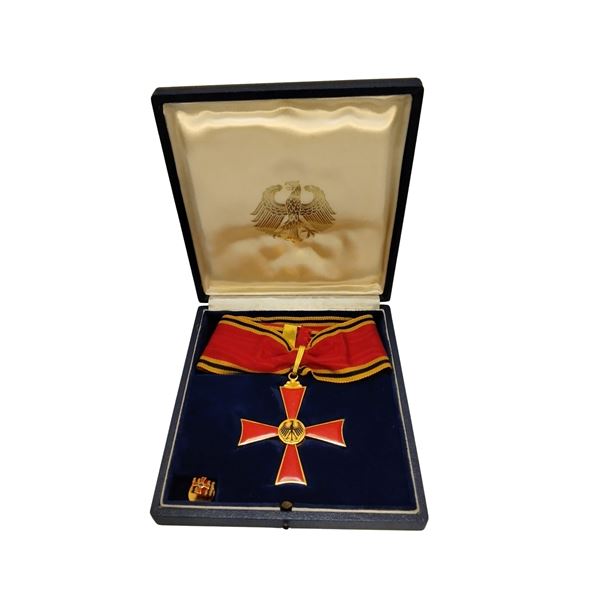 Germania, Repubblica Federale, Ordine al Merito, insegna di commendatote