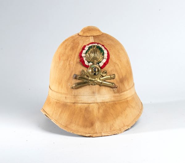 Raro casco per un sottufficiale del primo reggimento artiglieria a cavallo