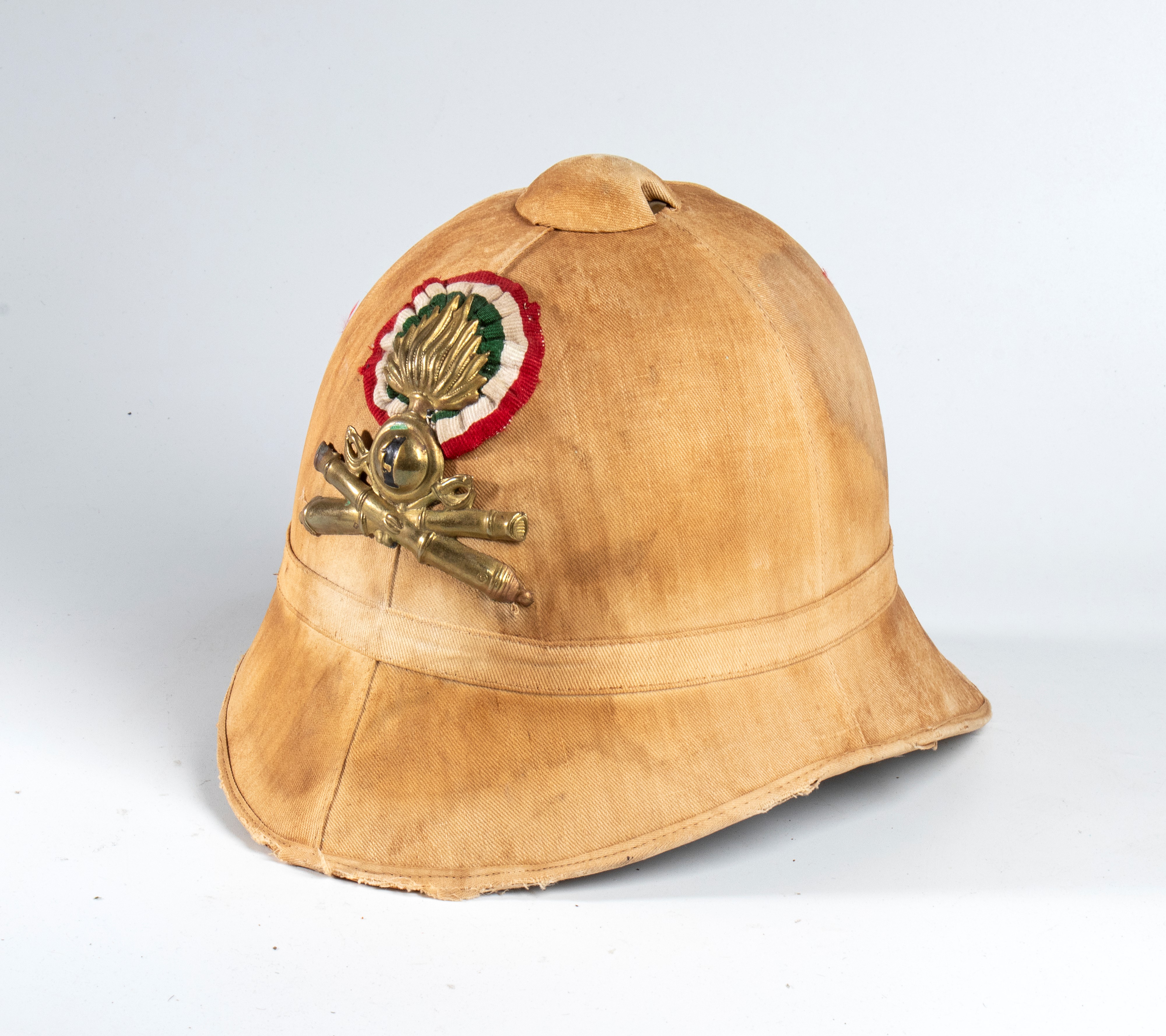 Raro casco per un sottufficiale del primo reggimento artiglieria a cavallo