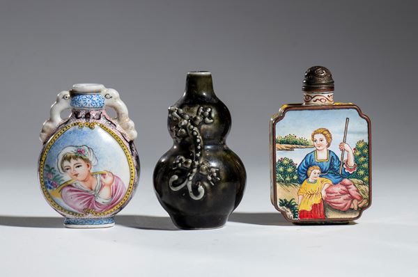 Group of three snuffboxes, China