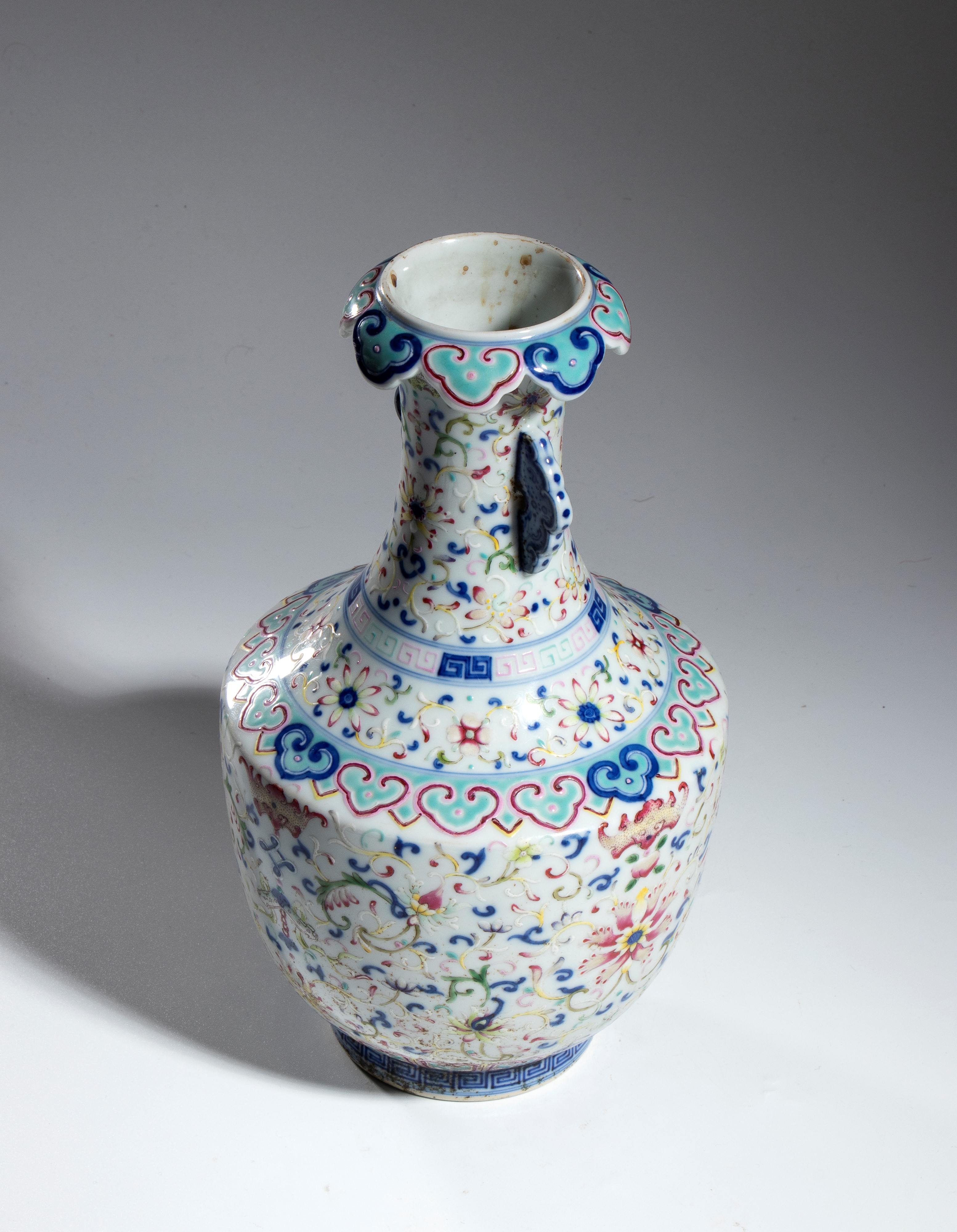Vaso in porcellana Famiglia Rosa, Cina, XX secolo