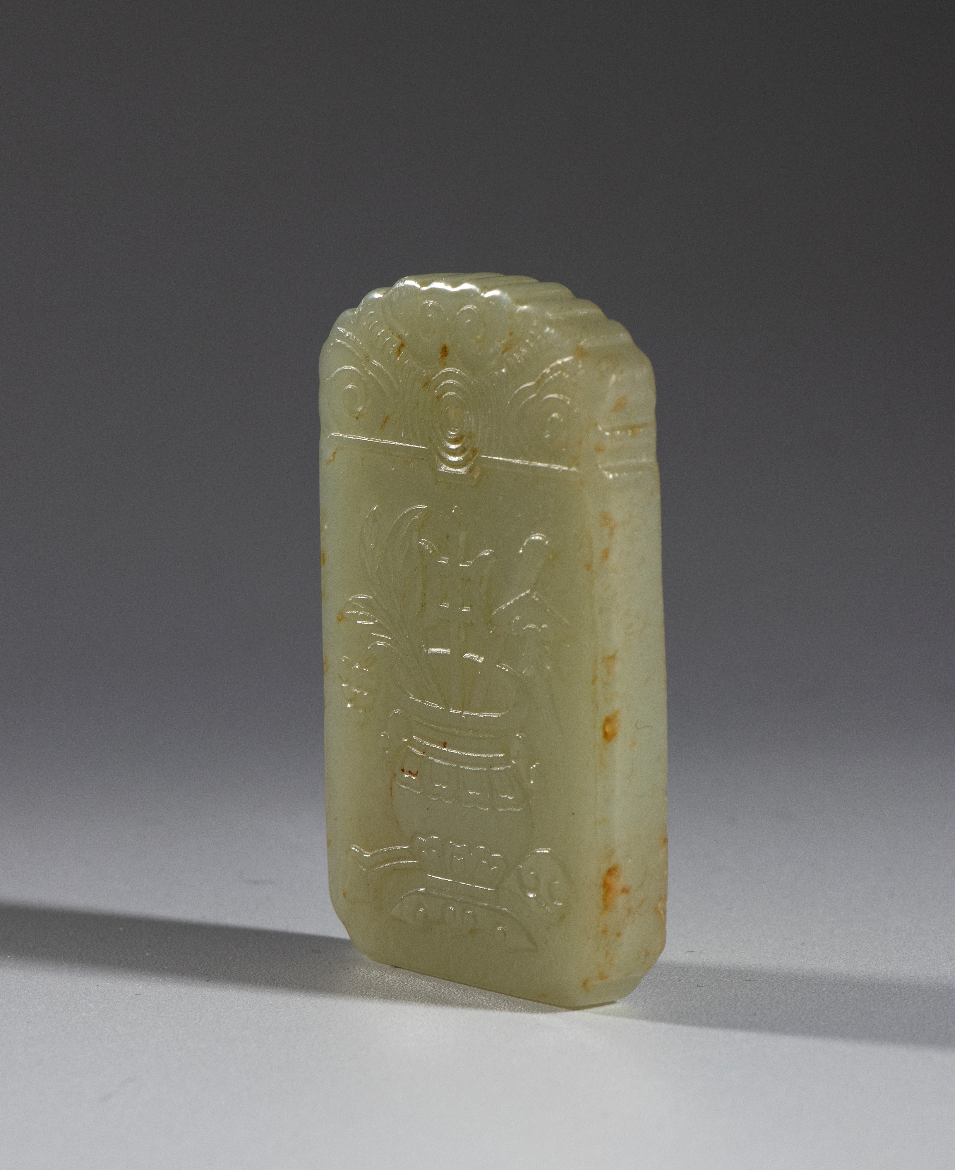 Ornamento pendente in giada, Cina