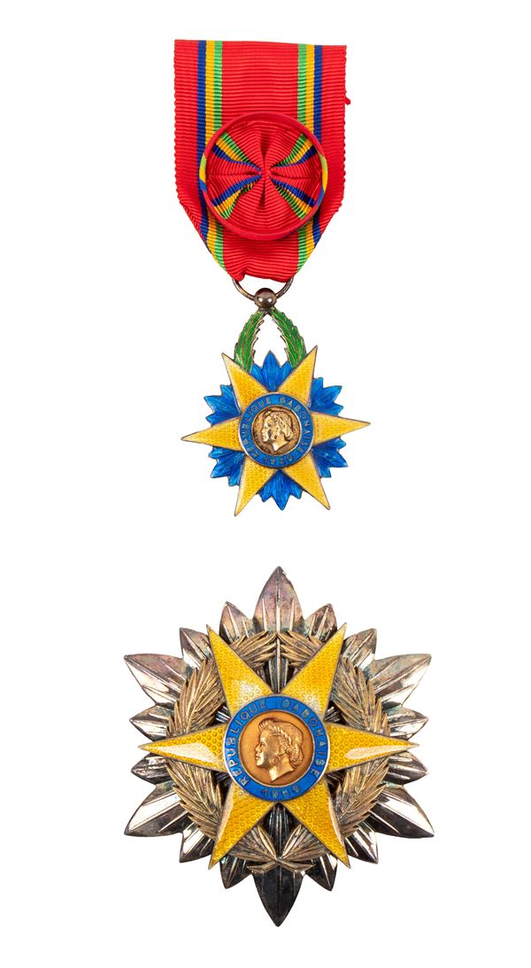 Gabon, Ordine della Stella Equatoriale, insegna di Cavaliere Ufficiale