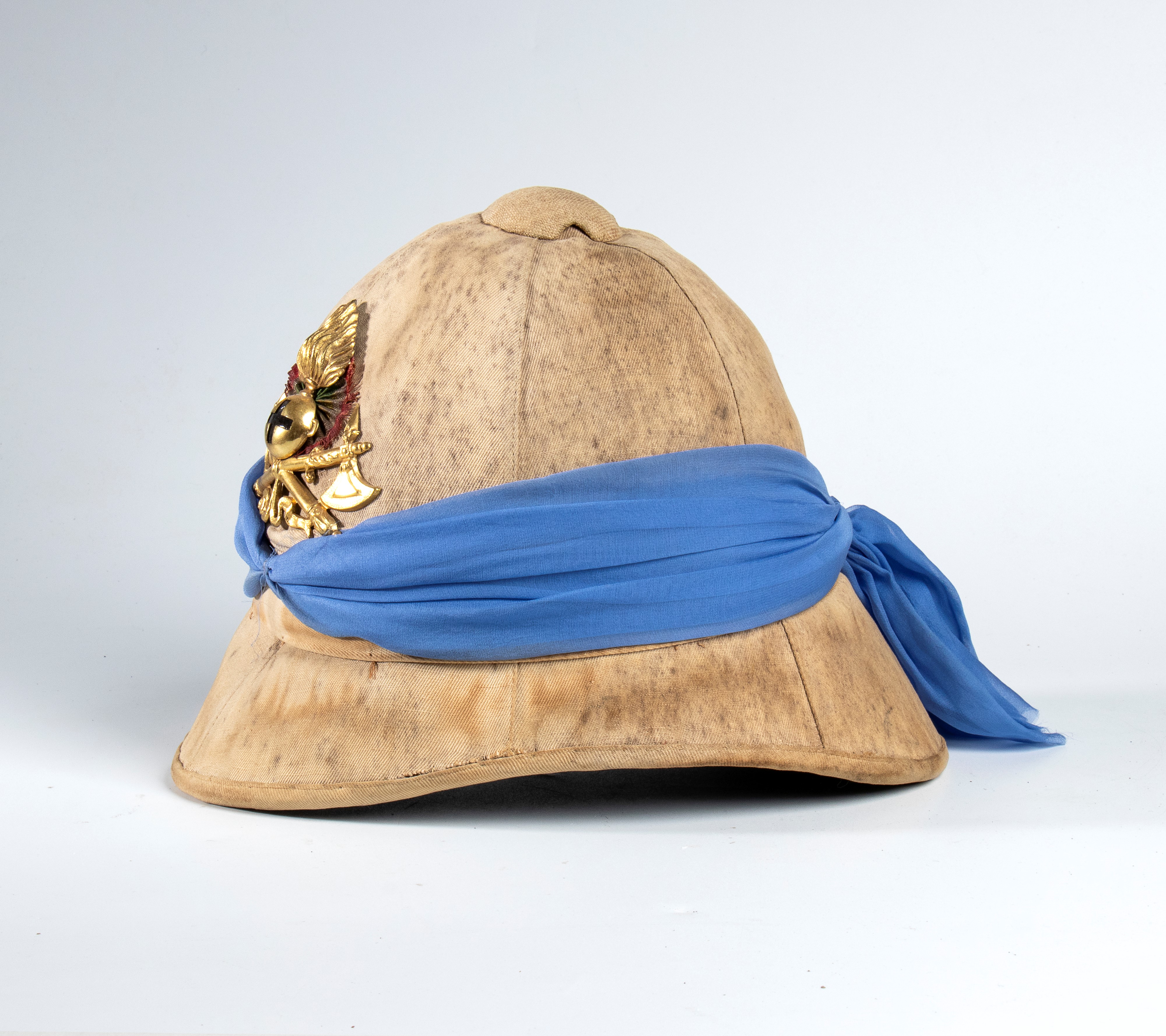 Casco coloniale da ufficiale del Genio, primo quarto XX secolo
