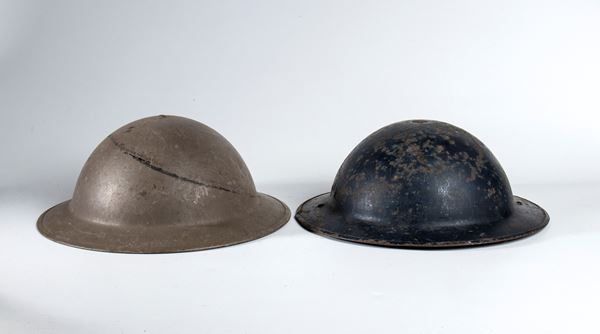 Regno Unito, lotto di due elmetti MK2