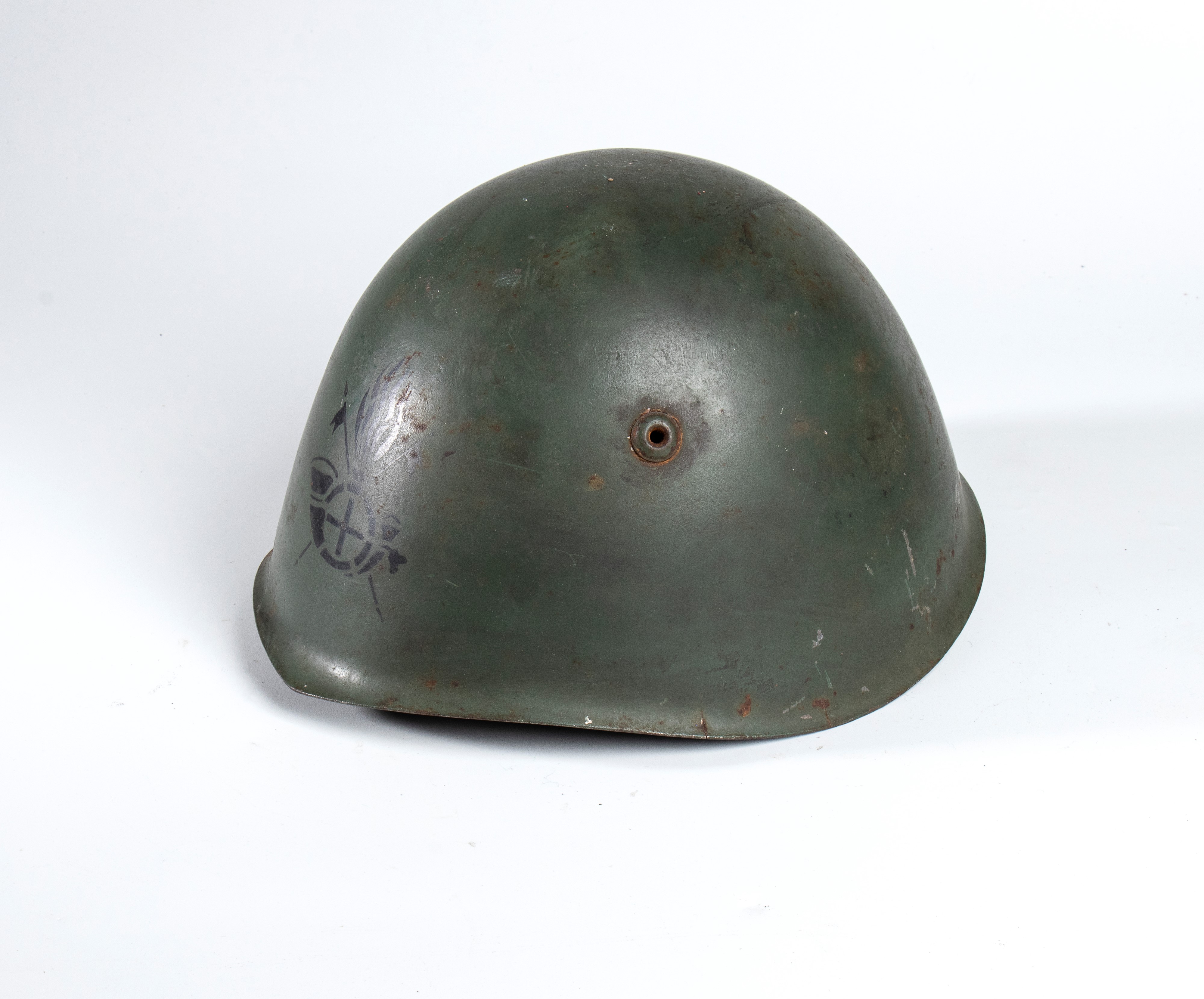 Elmetto M.33 da Palafreniere, grigioverde con fregio a mascherina, prima metà XX secolo