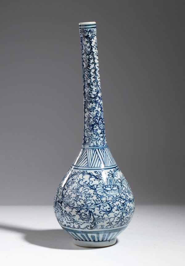 A blue and white "kraak" porcelain vase, China 