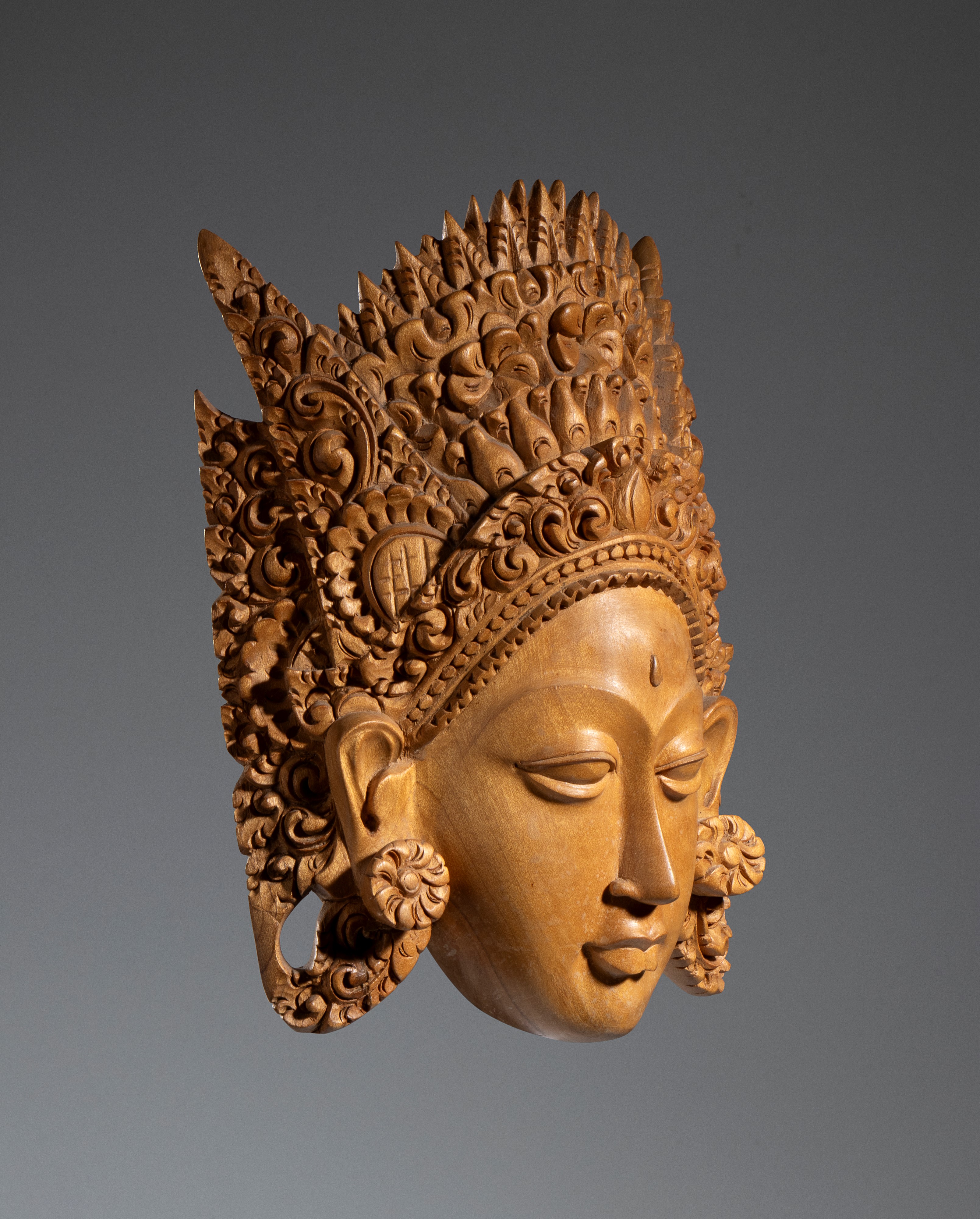 Maschera in legno, Bali, XX secolo