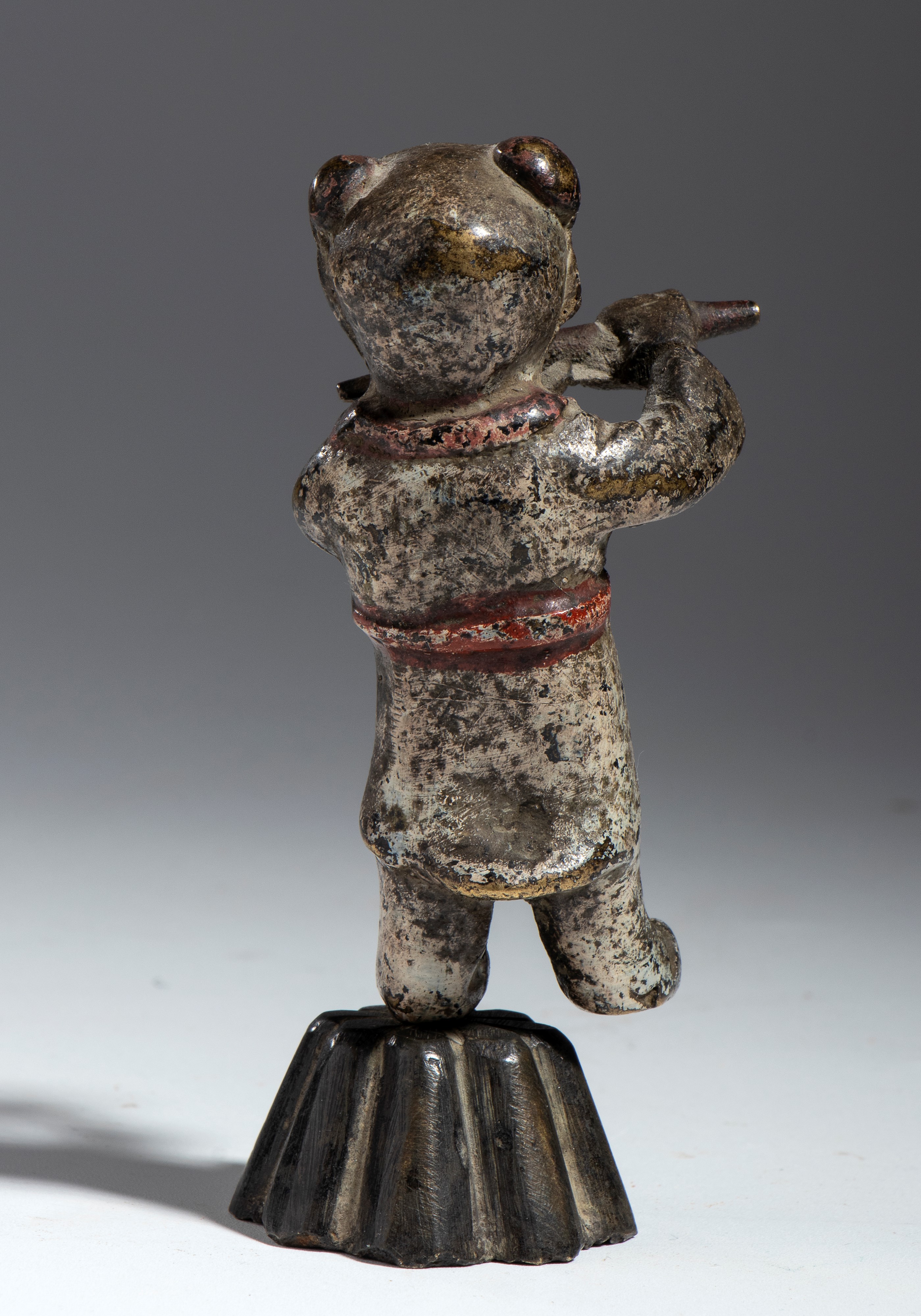 Figura di bambino in bronzo, Cina