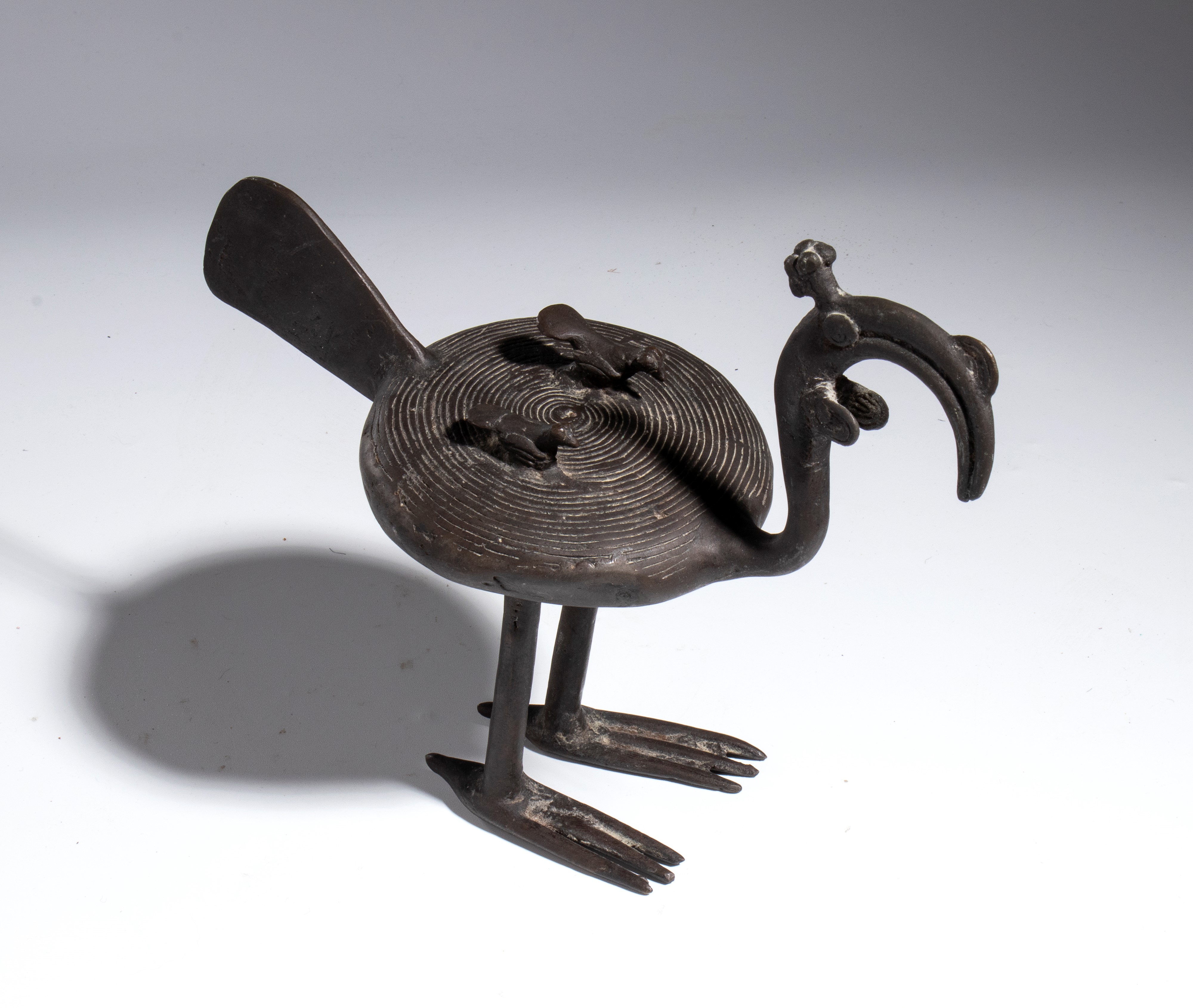 Uccello in bronzo, scultura in fusione a cera persa, XX secolo