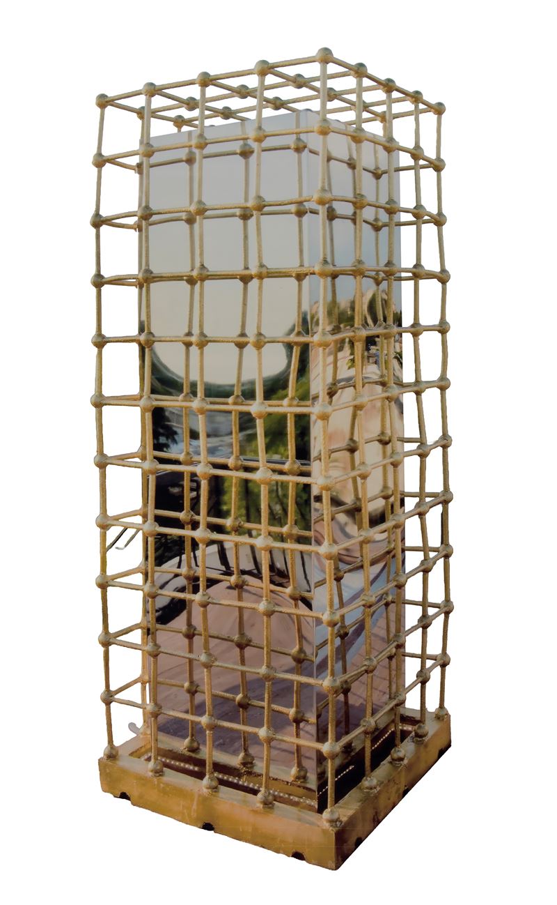 Chiara Dynys - Golden Cage, scultura in acciaio e bronzo con finiture in oro