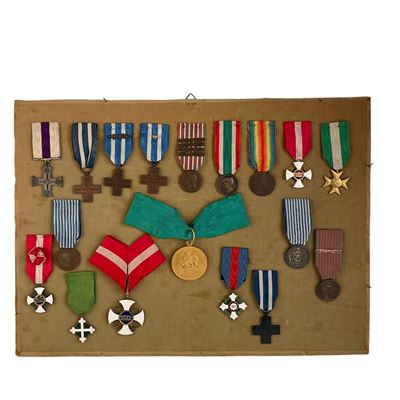 Medagliere del Generale Fabio Merzari, onorificenze militari e diplomi, metà XX secolo
