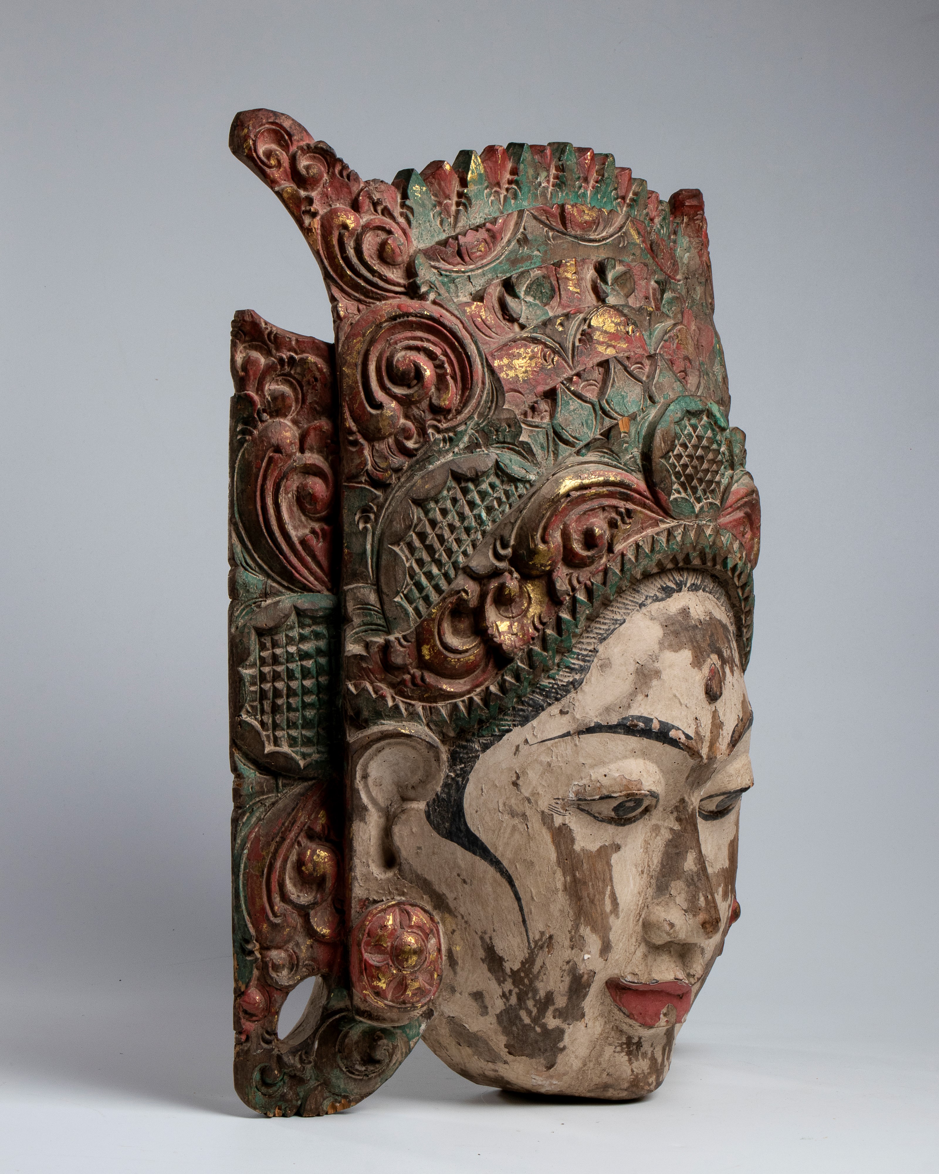 Maschera Nepalese in legno, rappresentazione di divinità sacra, Inizio XX secolo