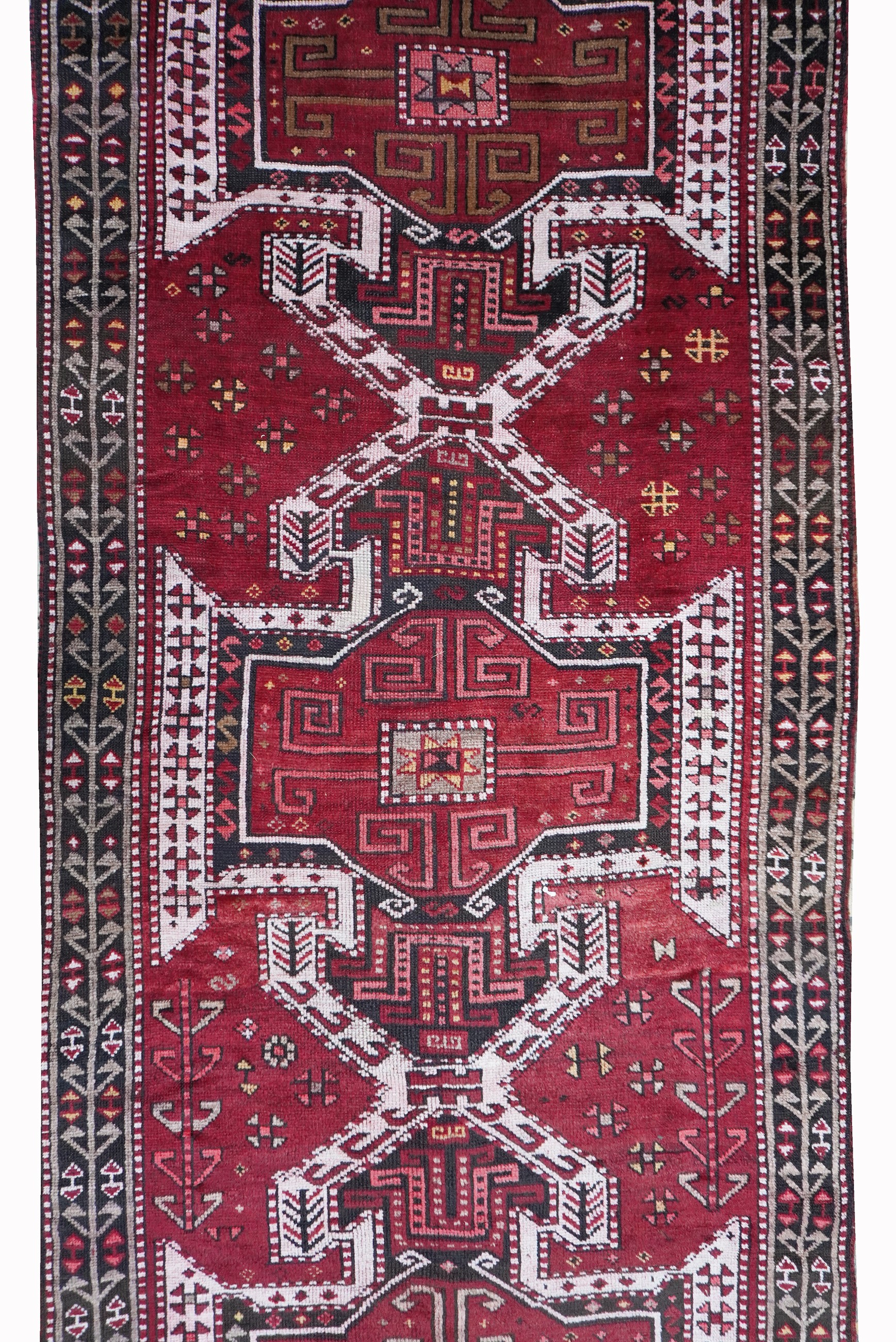 Tappeto Kazak con disegno a scudi