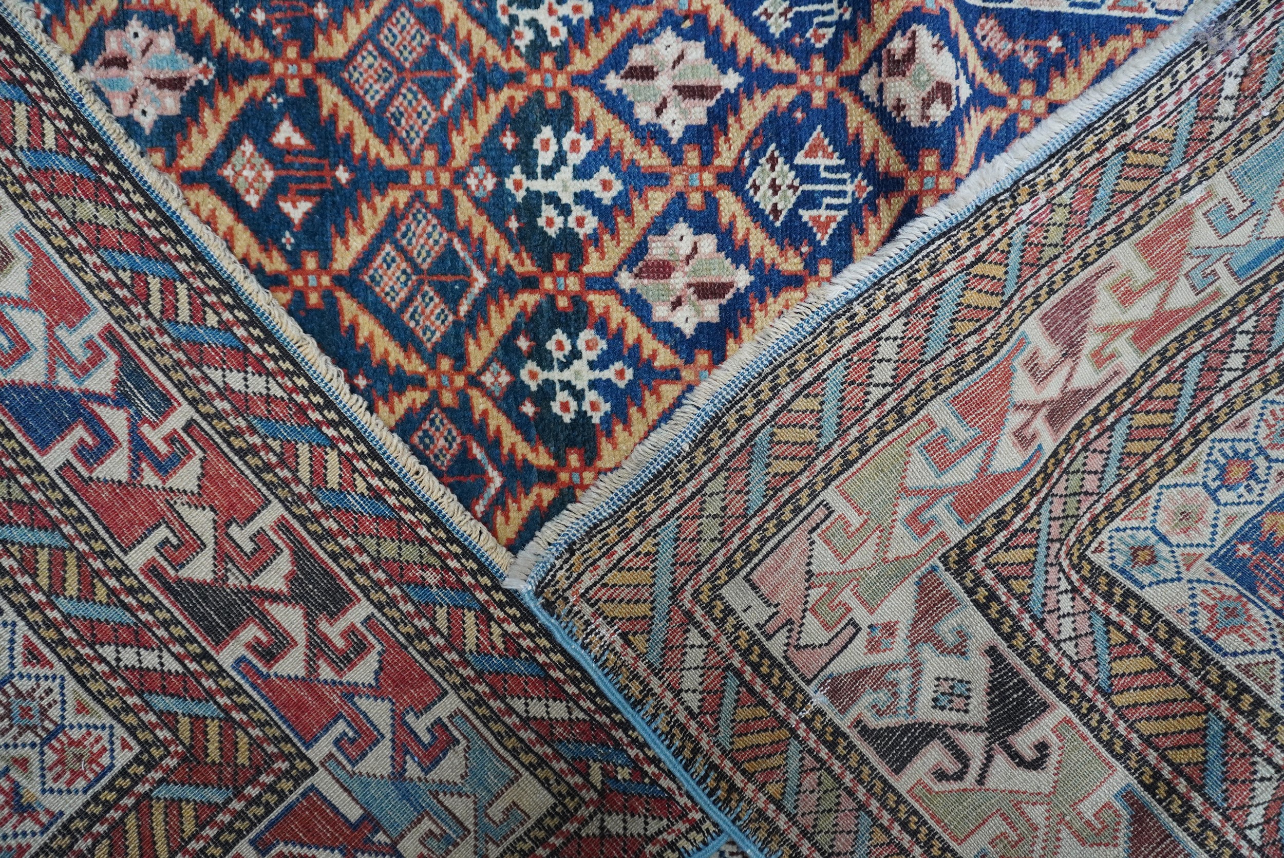 Tappeto Shirvan a reticoli