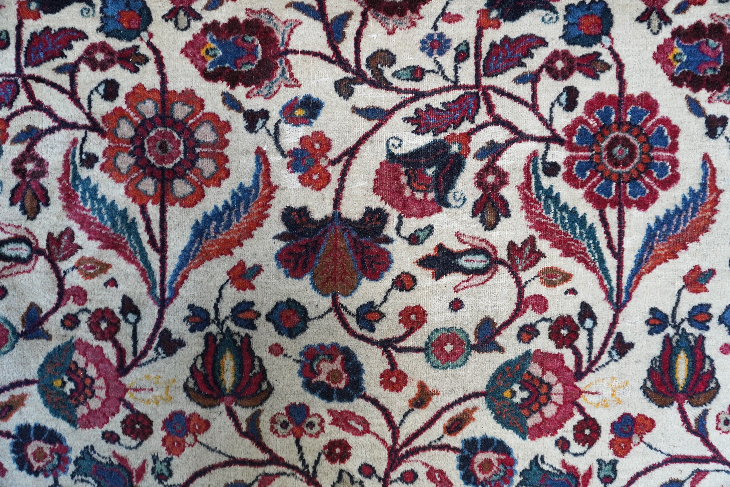 Tappeto Mashad a fondo bianco