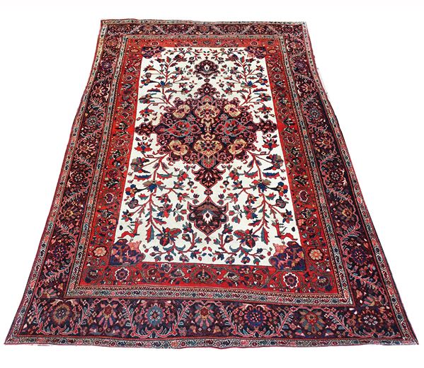 A Saruk-Farahan rug