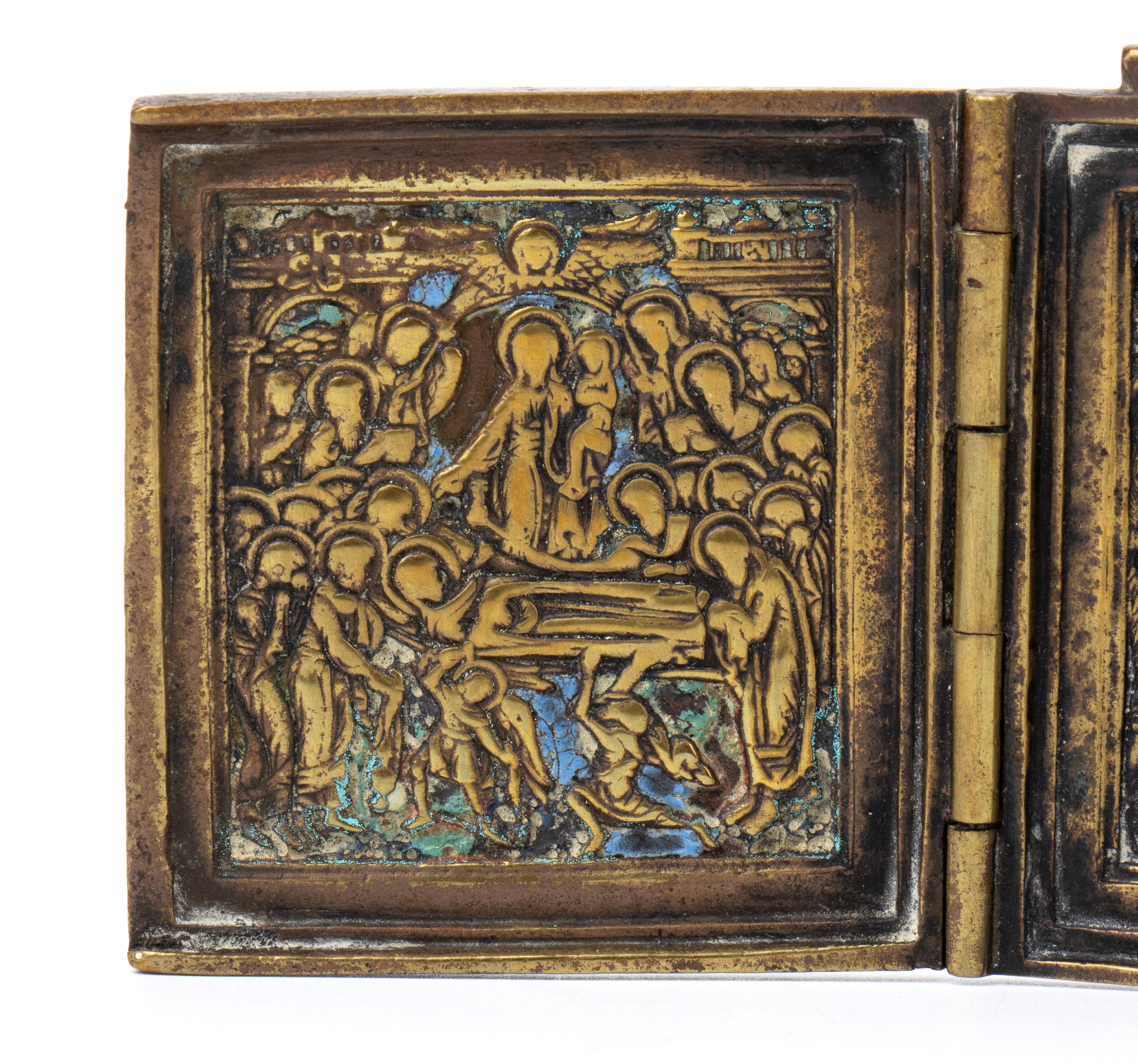 Trittico da viaggio raffigurante le Feste, fusione in bronzo con smalti policromi (XIX secolo)