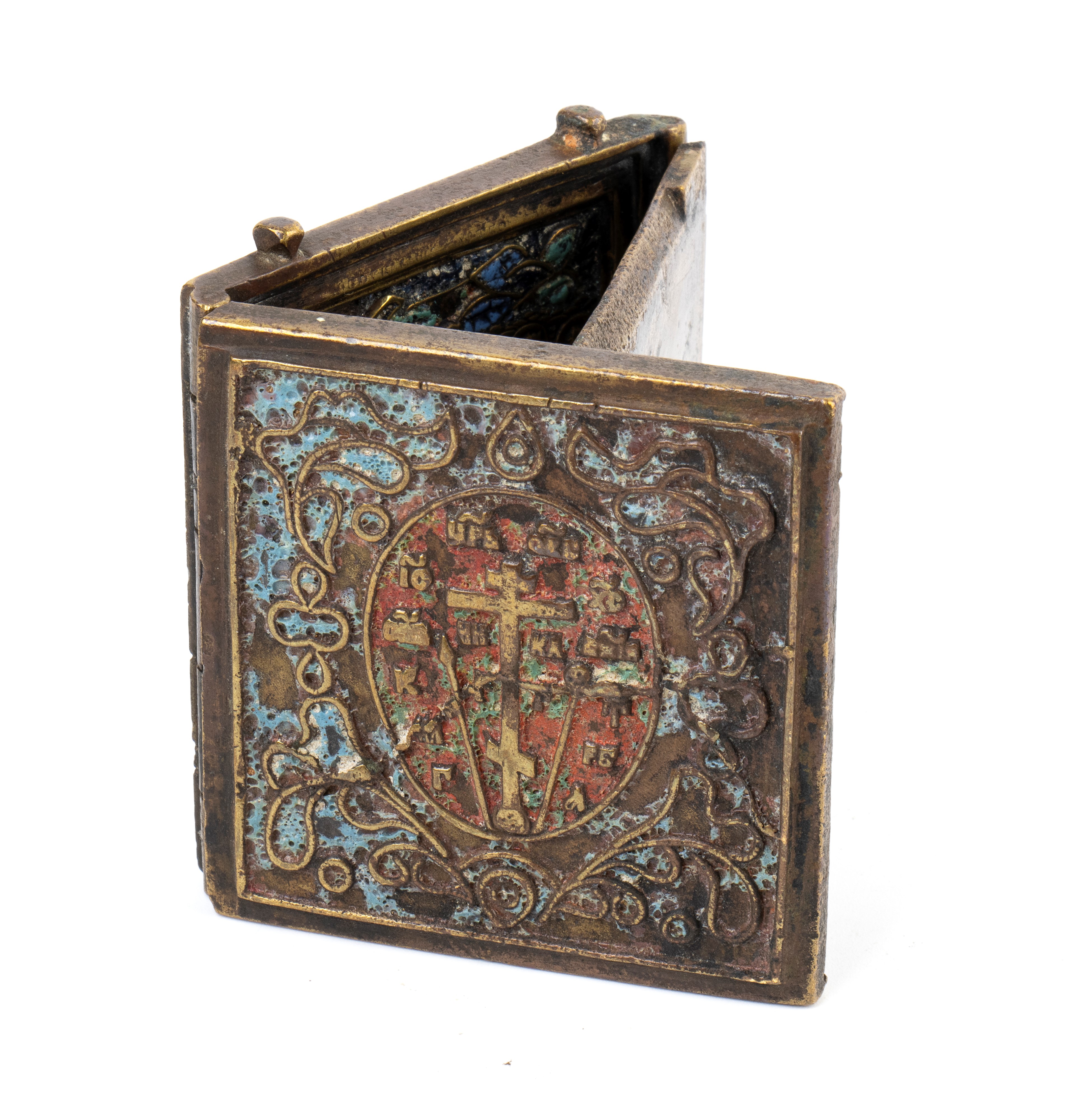 Trittico da viaggio raffigurante le Feste, fusione in bronzo con smalti policromi (XIX secolo)
