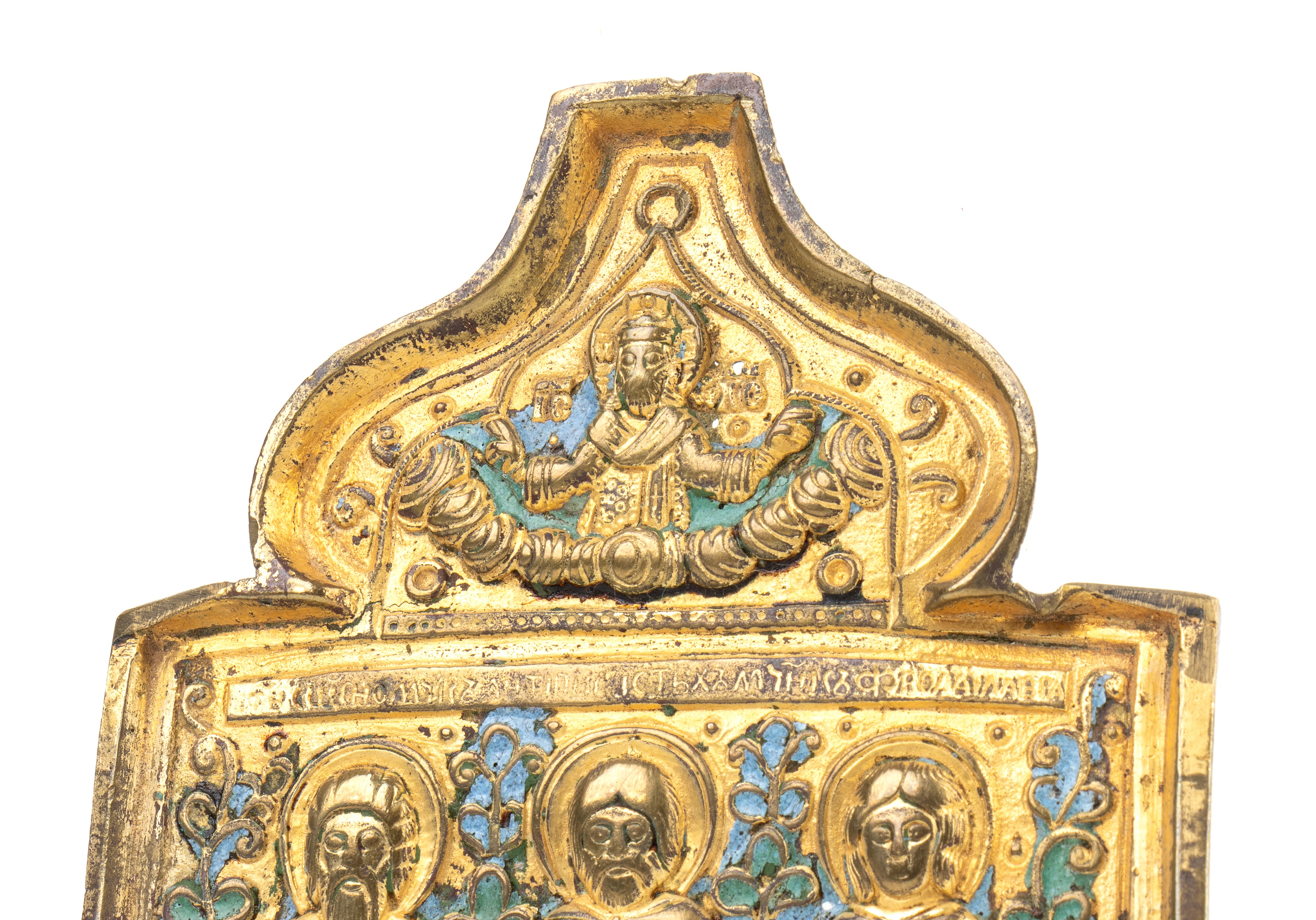 Icona da viaggio dei Tre Santi Gerarchi, fusione in bronzo e smalti policromi (XIX secolo)