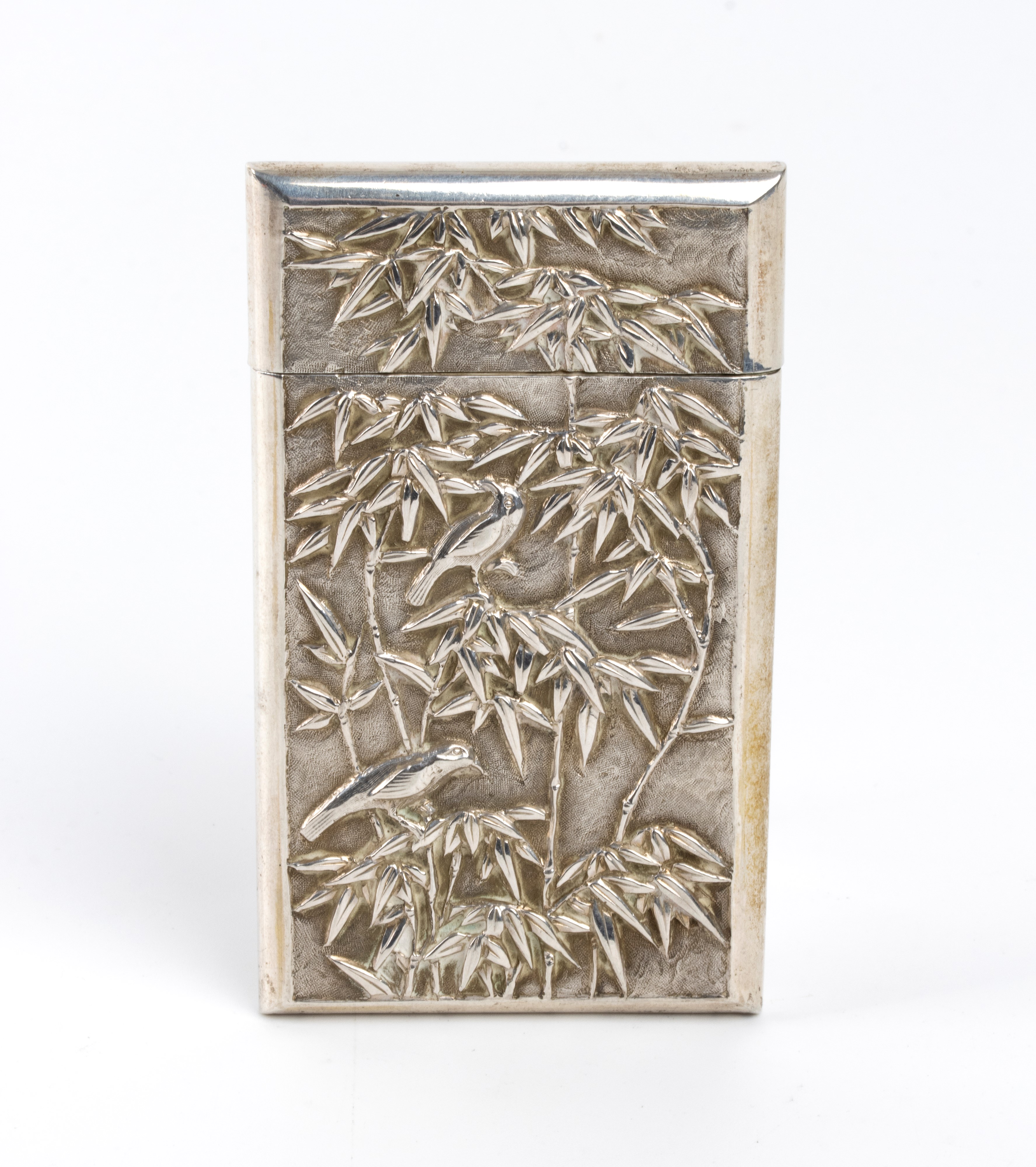 Periodo Taishō, Portasigarette giapponese in argento a forma di libro con coperchio a chiusura a ...