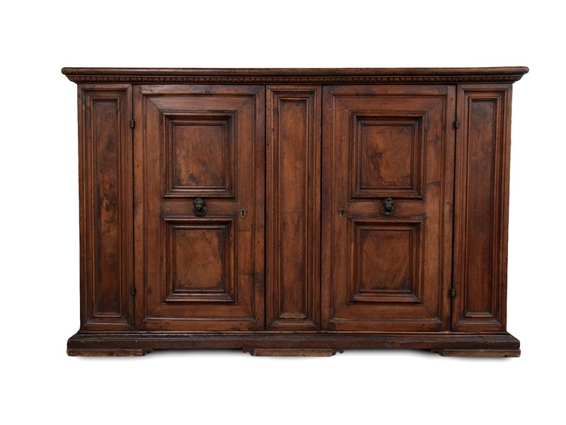 Credenza barocca in noce