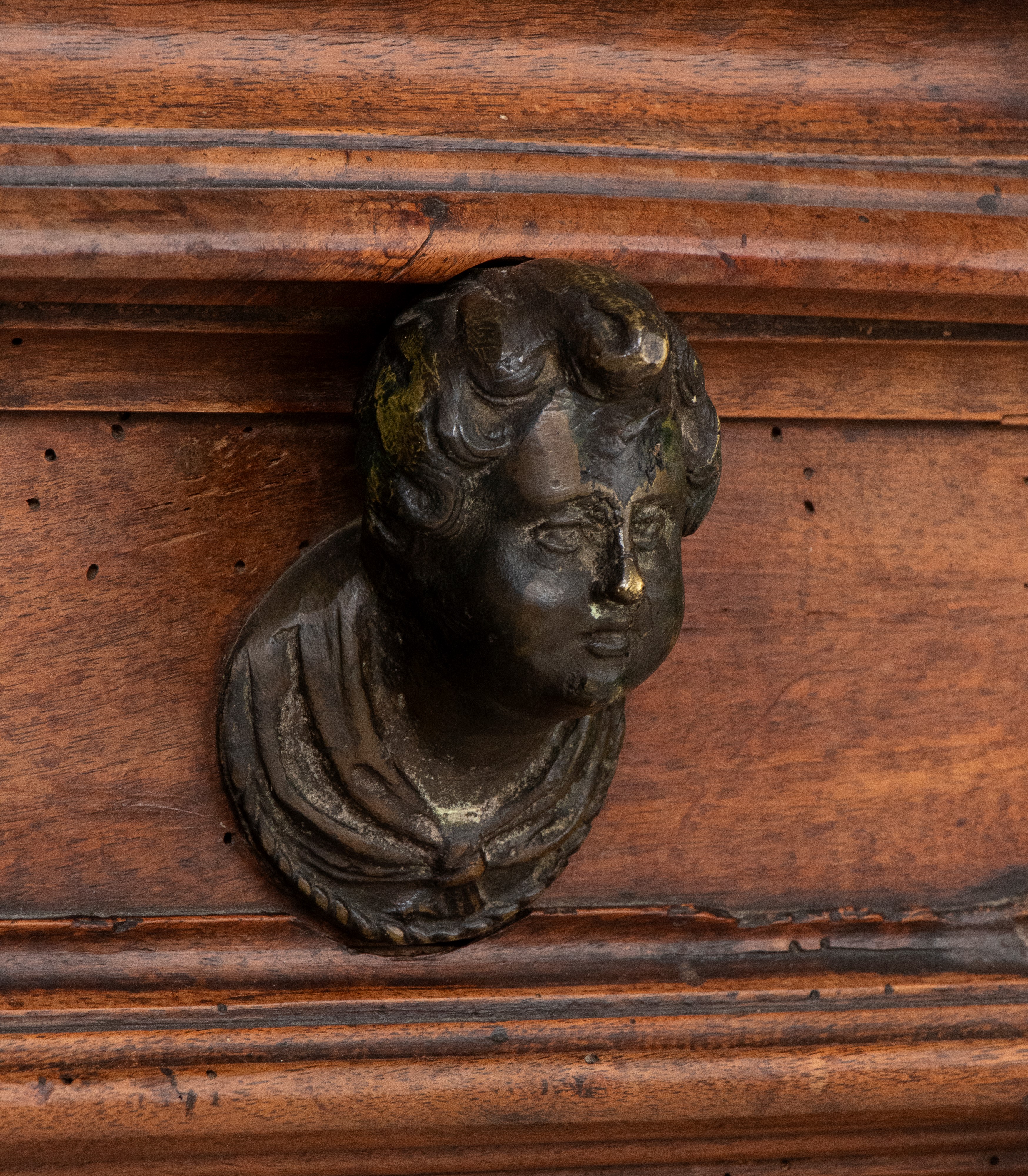 Credenza barocca in noce