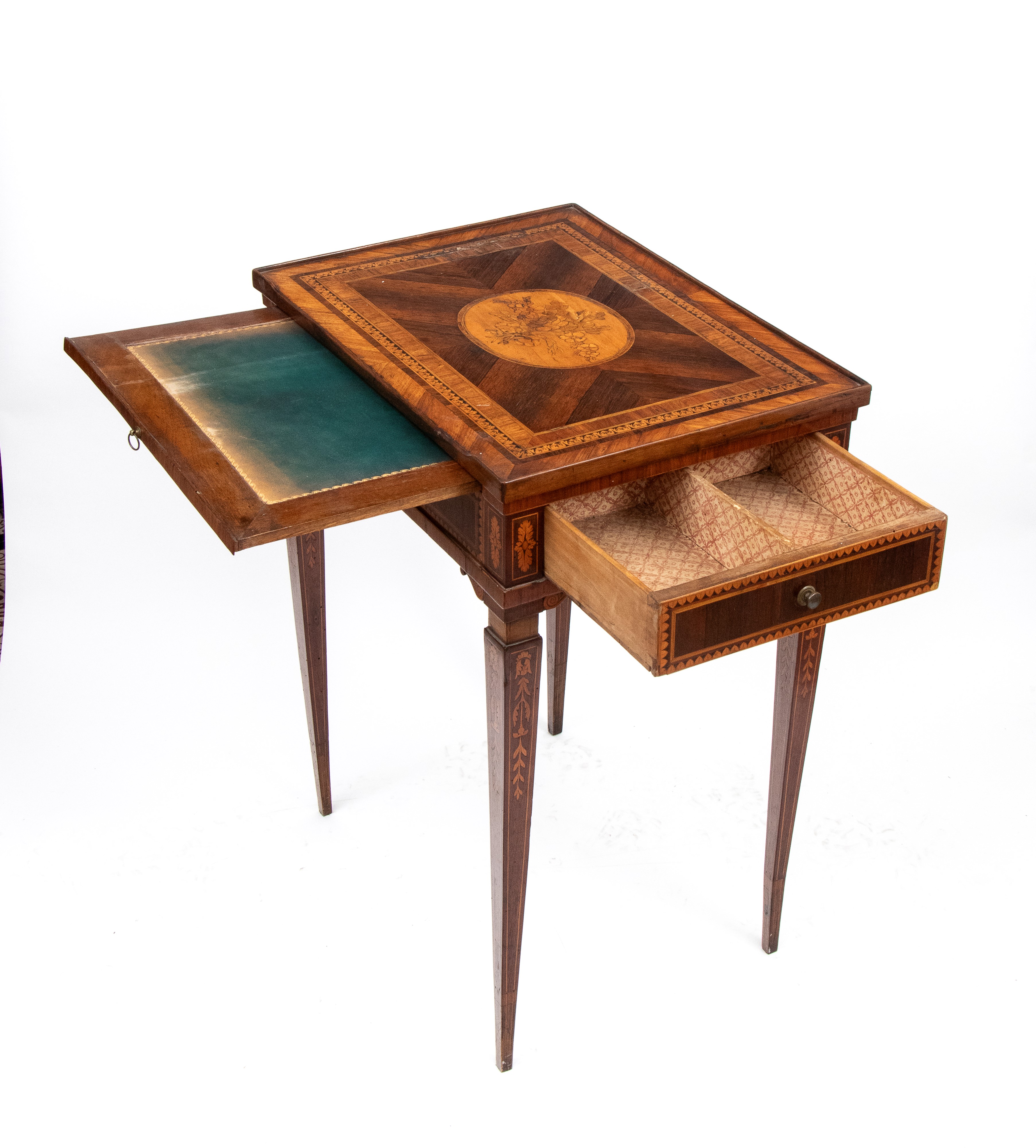 Tavolino intarsiato Luigi XVI