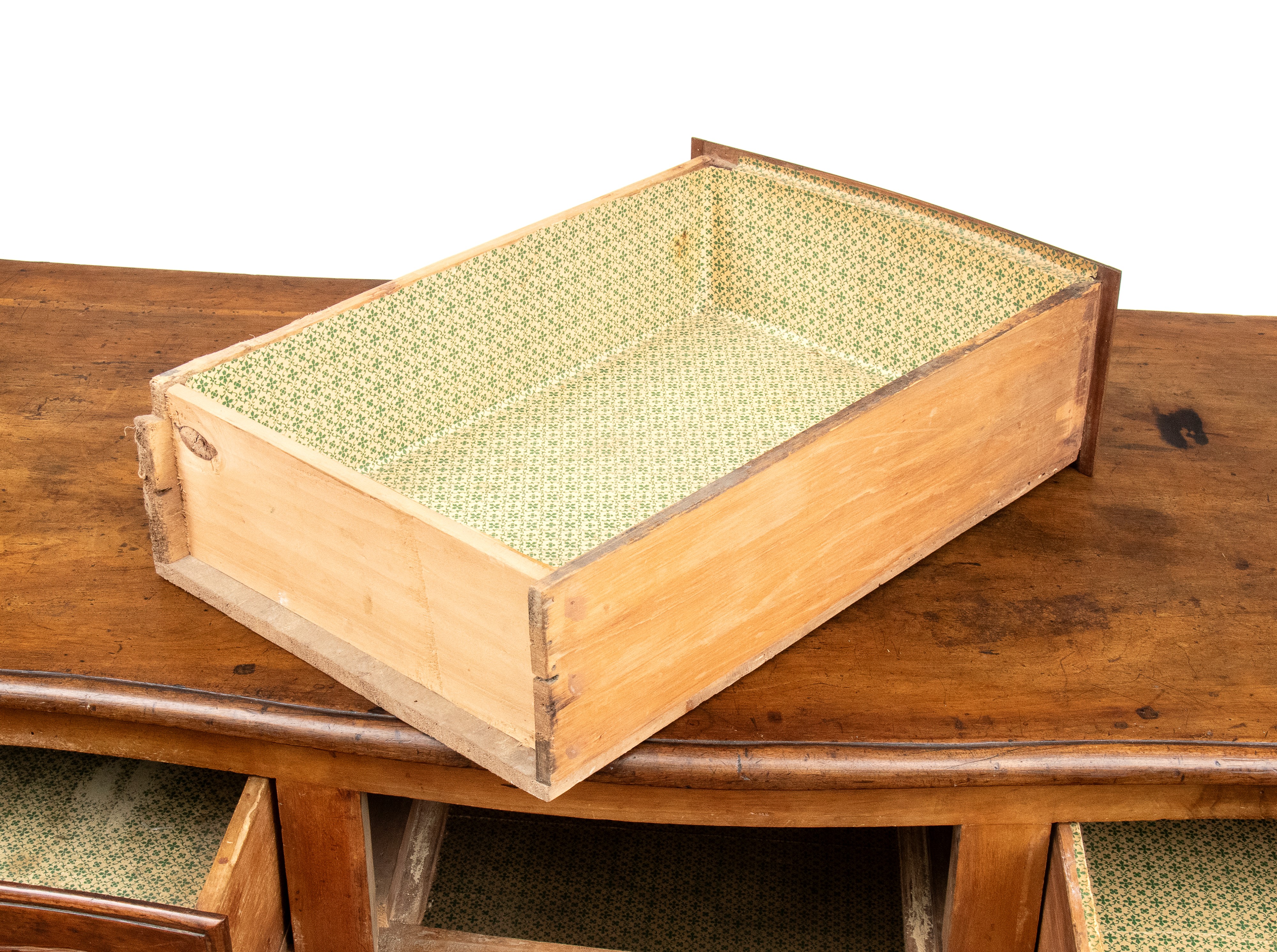 Francia, XIX secolo, credenza provenzale in noce