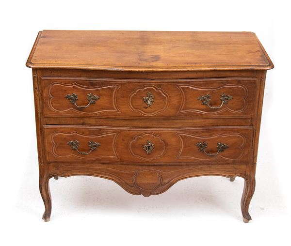 Provençal walnut chest of drawers, Louis XV style 