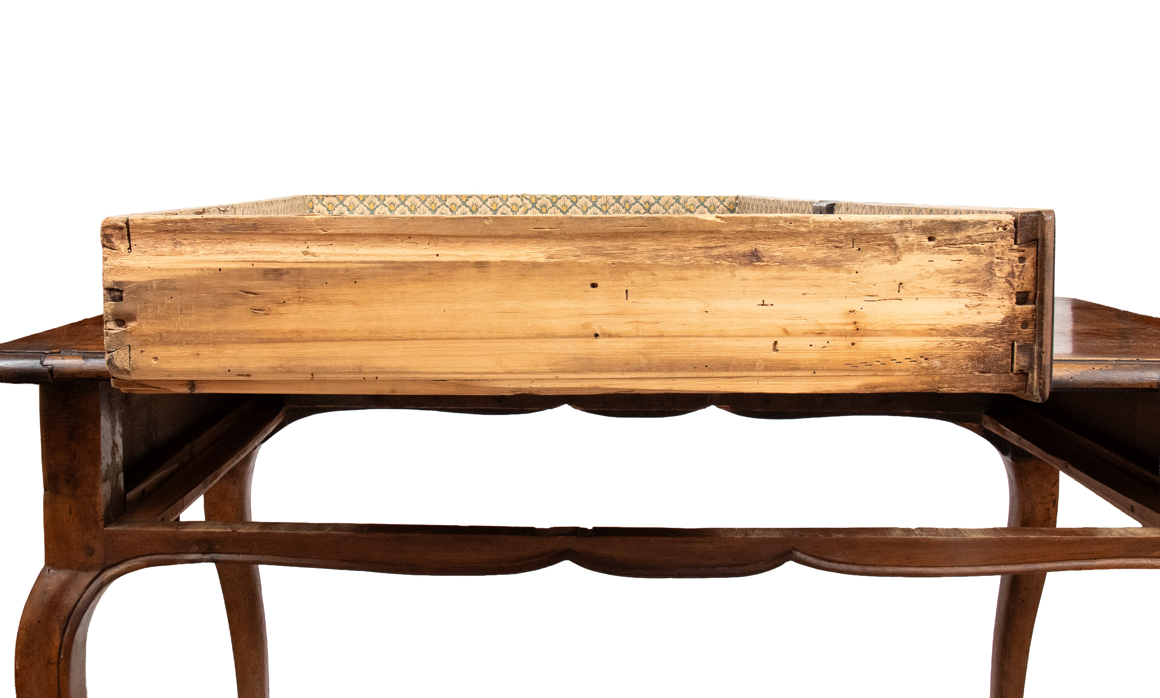 Scrittoio provenzale, legno di noce, XVIII secolo