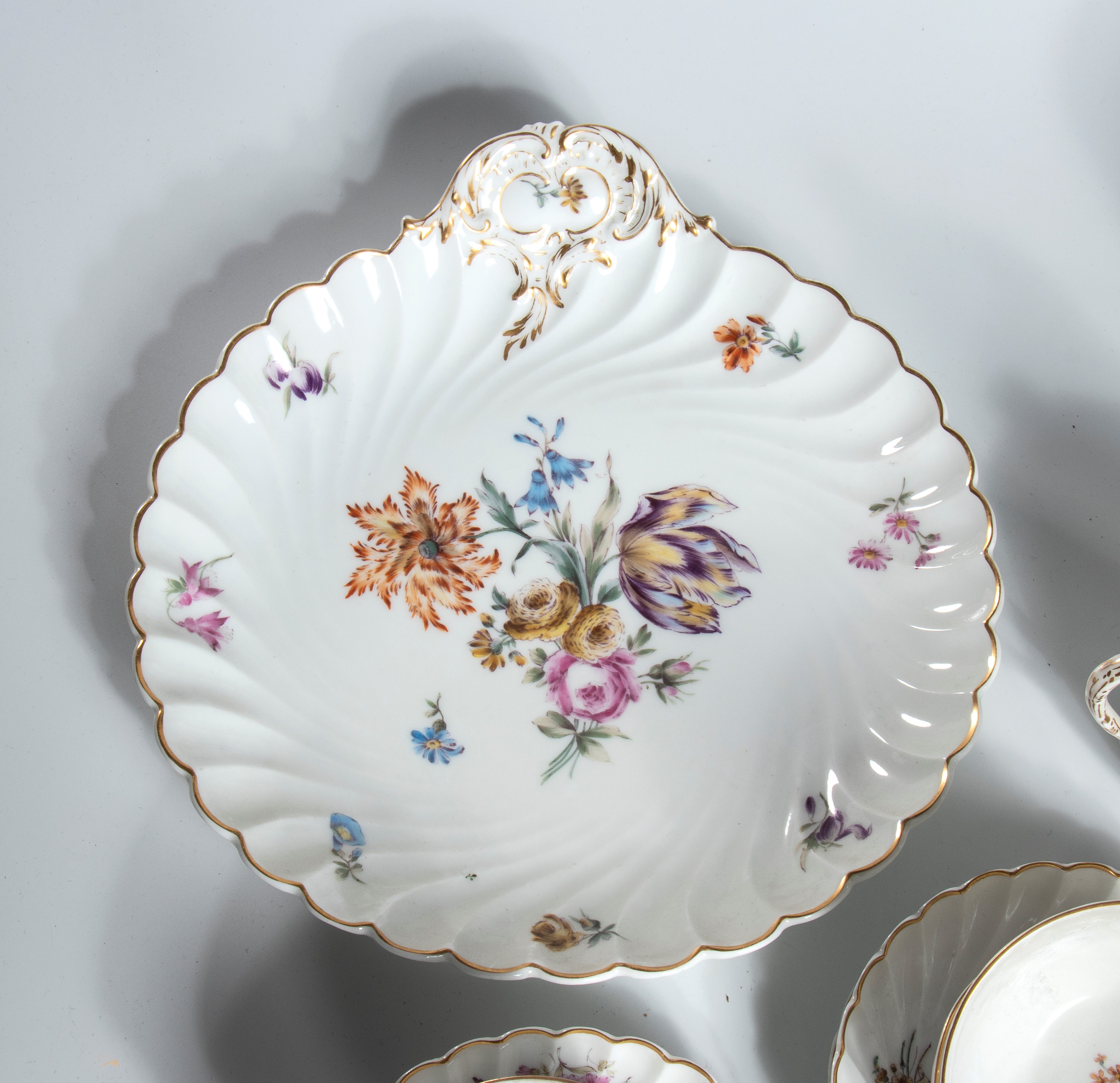 Nymphenburg, Servizio da tè in porcellana decorata