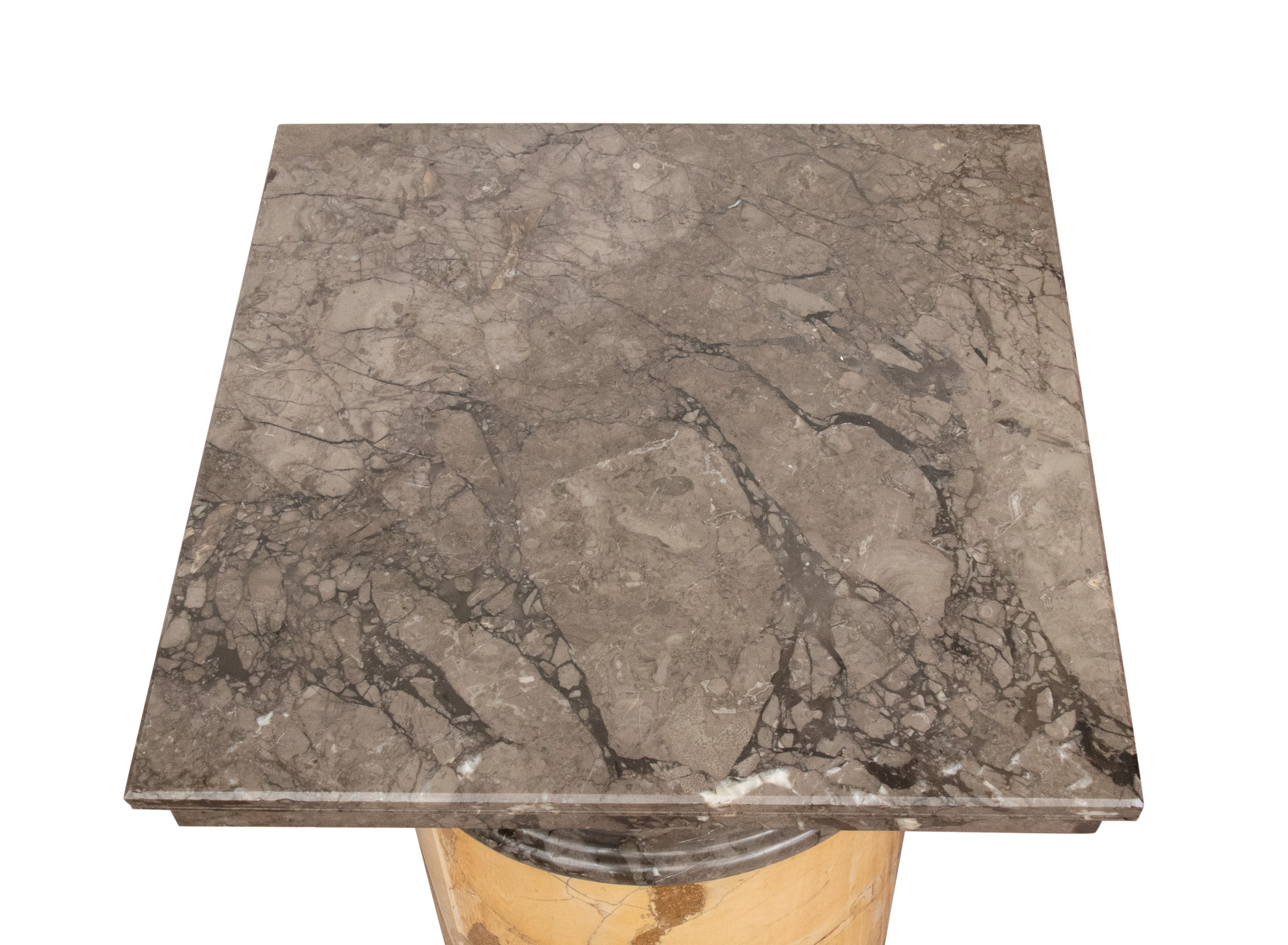 Colonna italiana in marmo