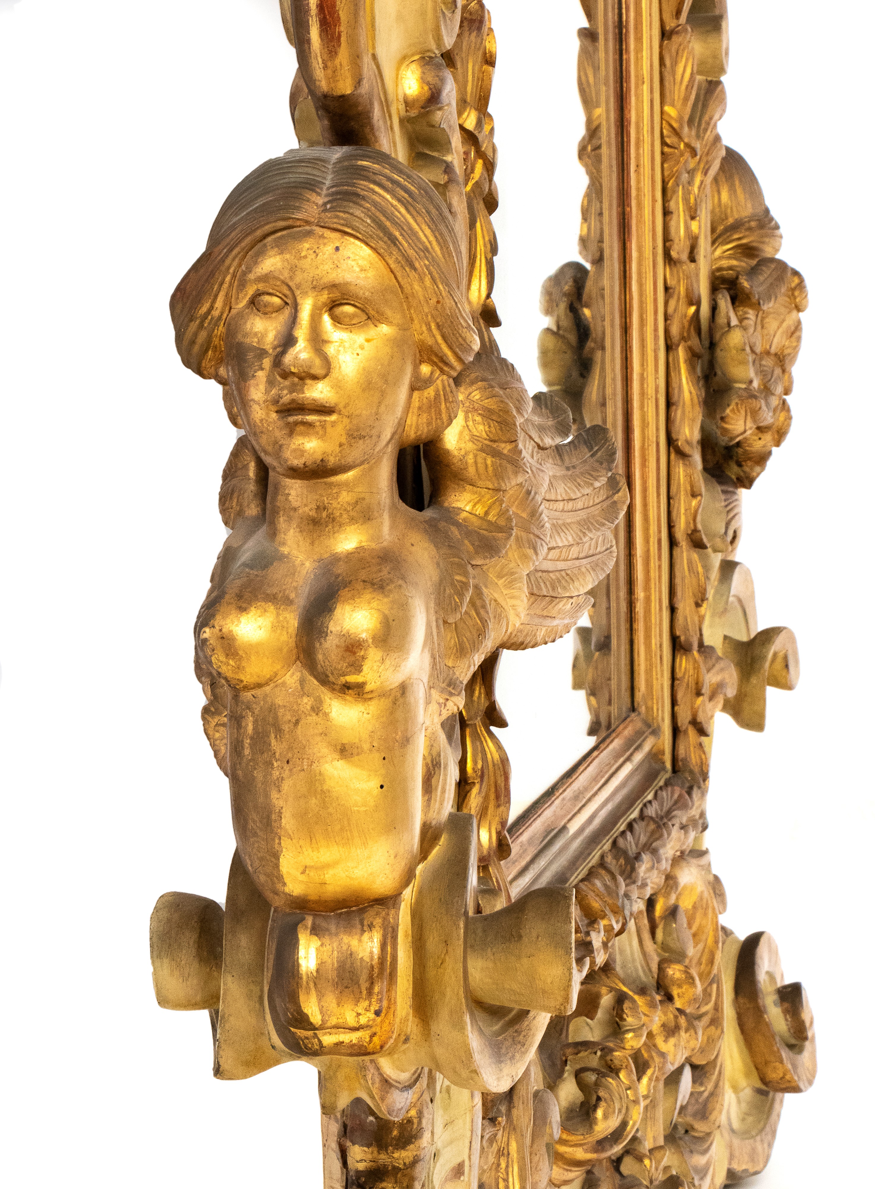 Specchiera italiana dorata e laccata