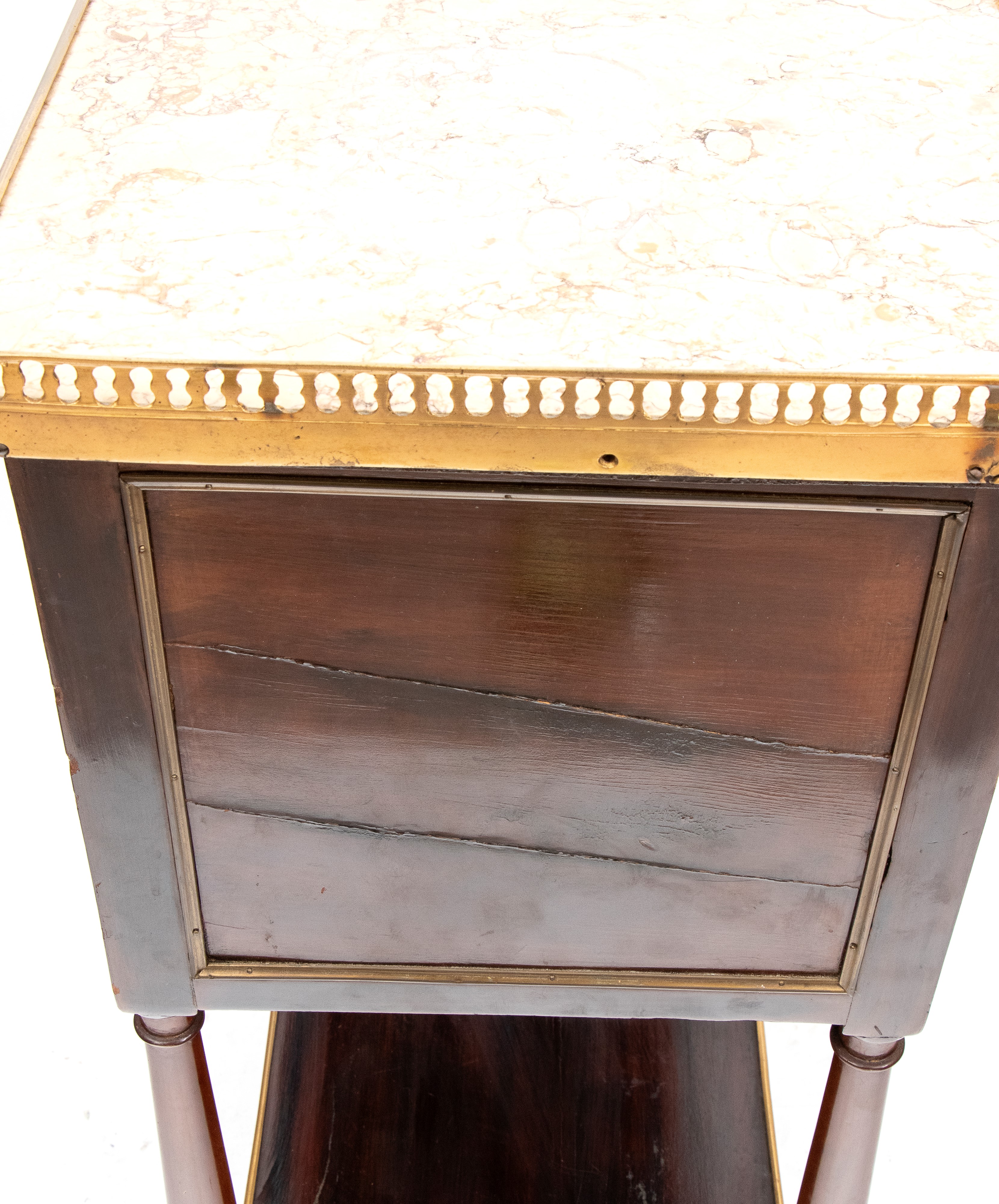 Comodino in stile Luigi XVI