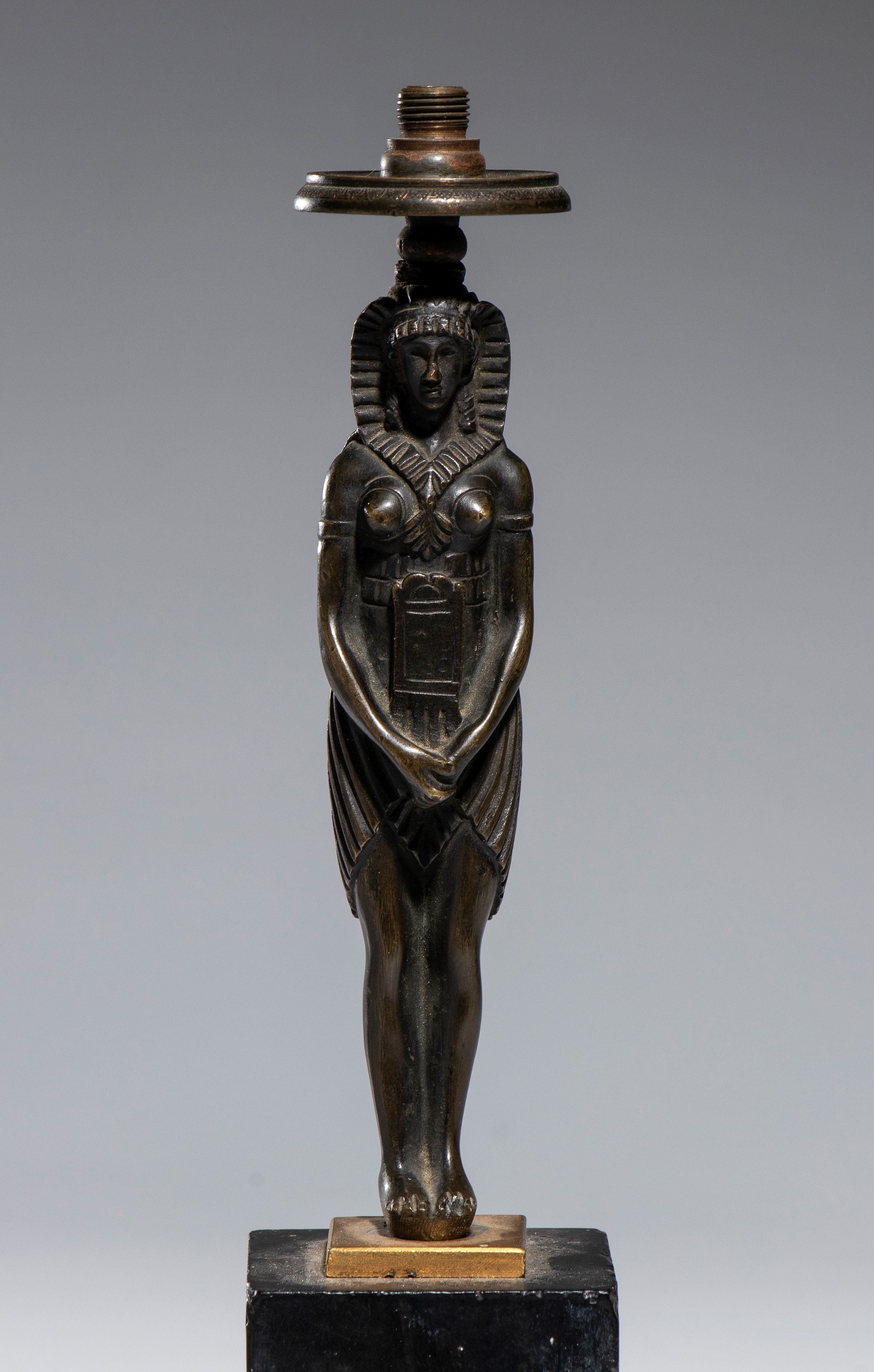 Base di lampada da tavolo in stile Impero, scultura in bronzo e base in marmo nero, XIX secolo