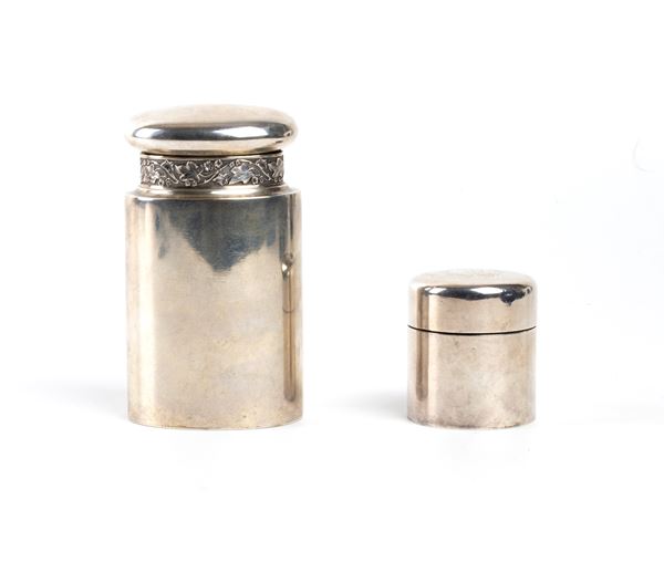 Lotto composto da 2 contenitori in argento