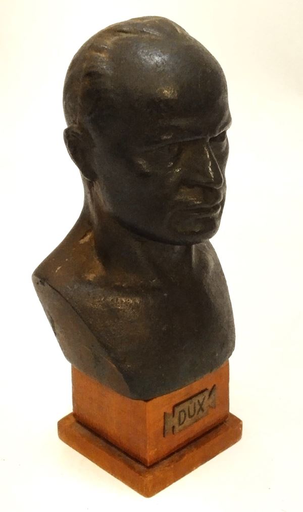 Piccolo busto in bronzo di Benito Mussolini