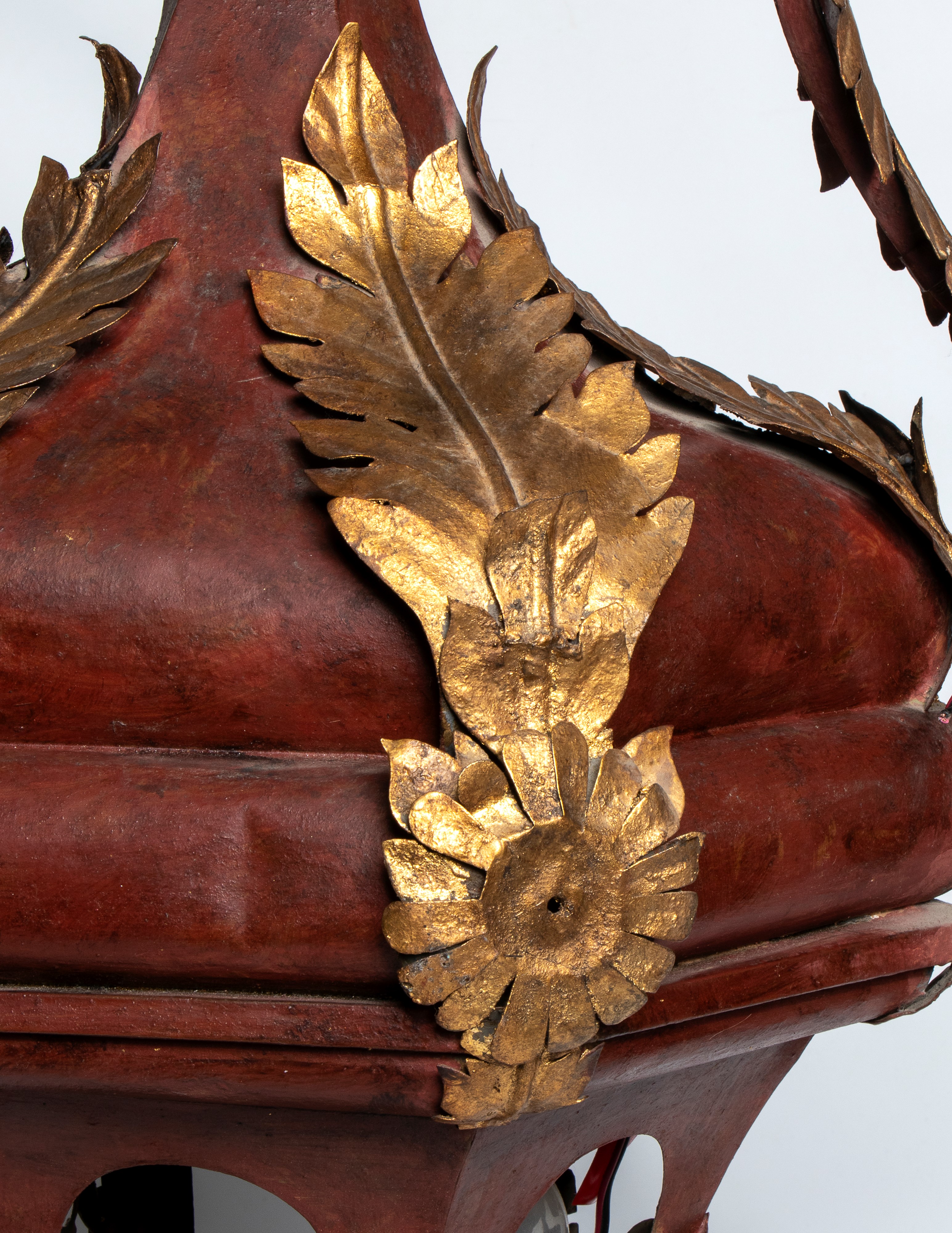 Coppia di lanterne in stile Neo Rinascimentale