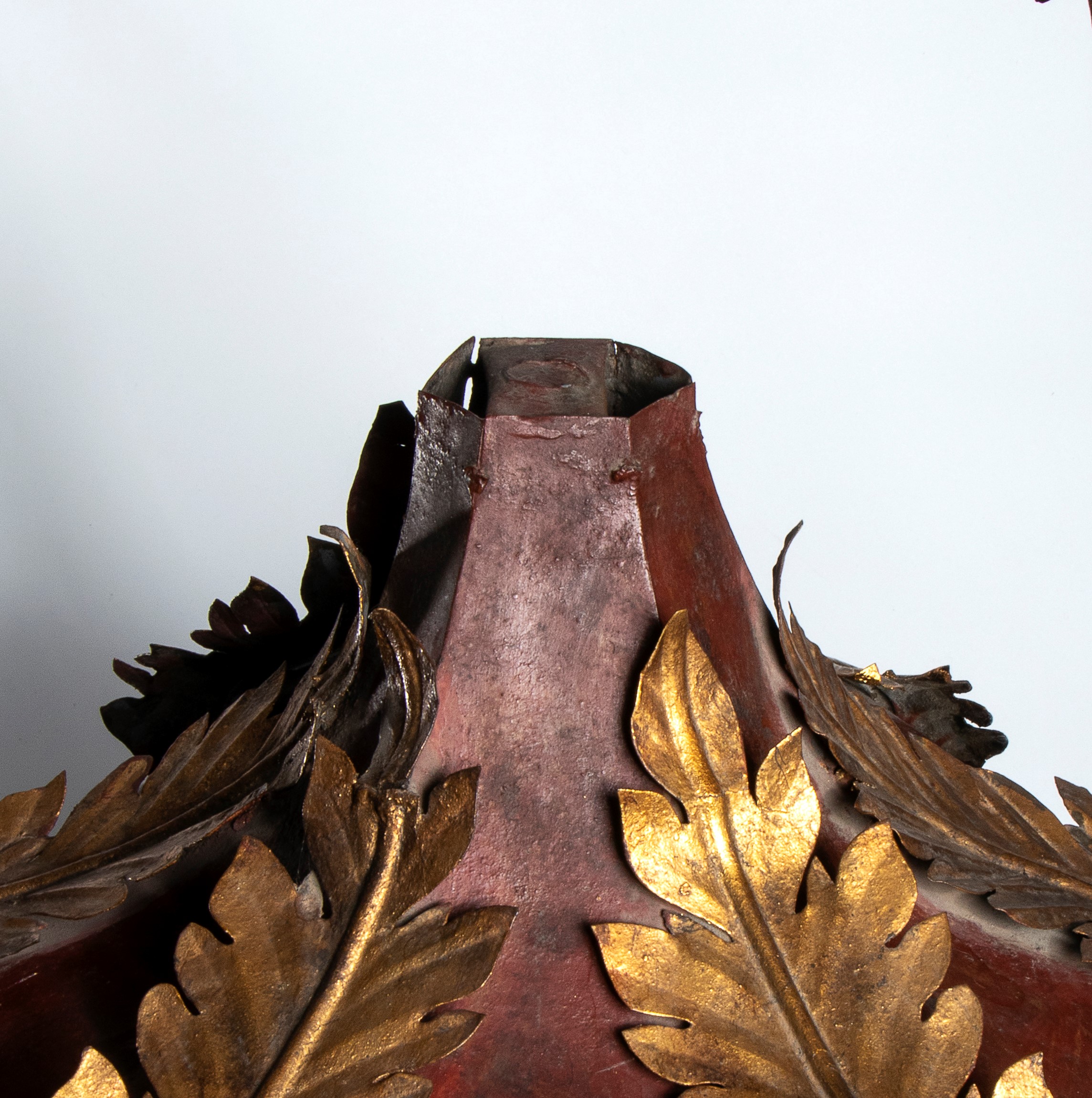 Coppia di lanterne in stile Neo Rinascimentale