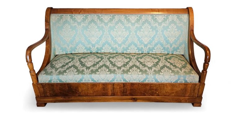 Divano in legno di noce, stile Biedermeier, Italia, prima metà del XIX secolo