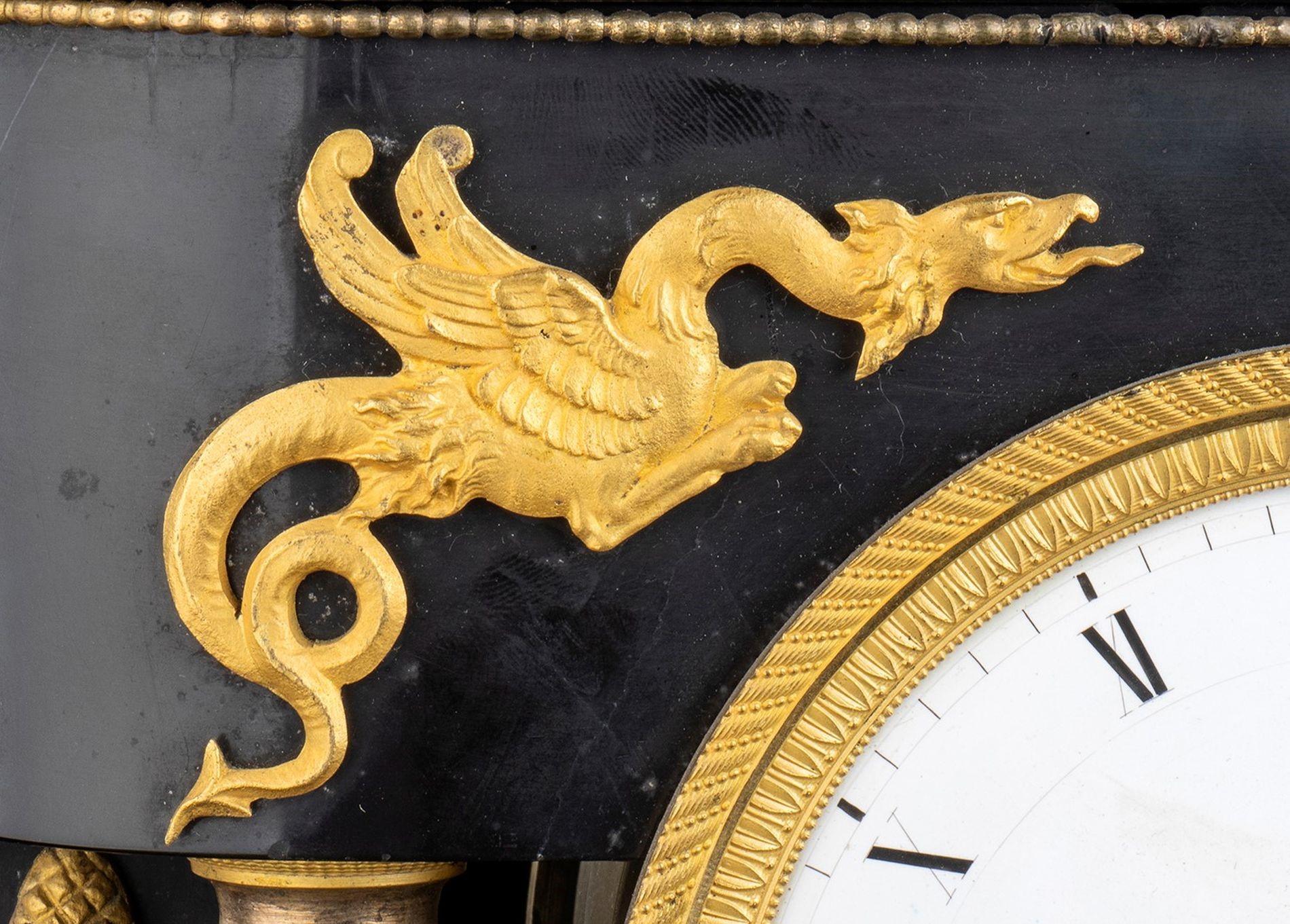 Orologio d’appoggio in marmo nero del Belgio