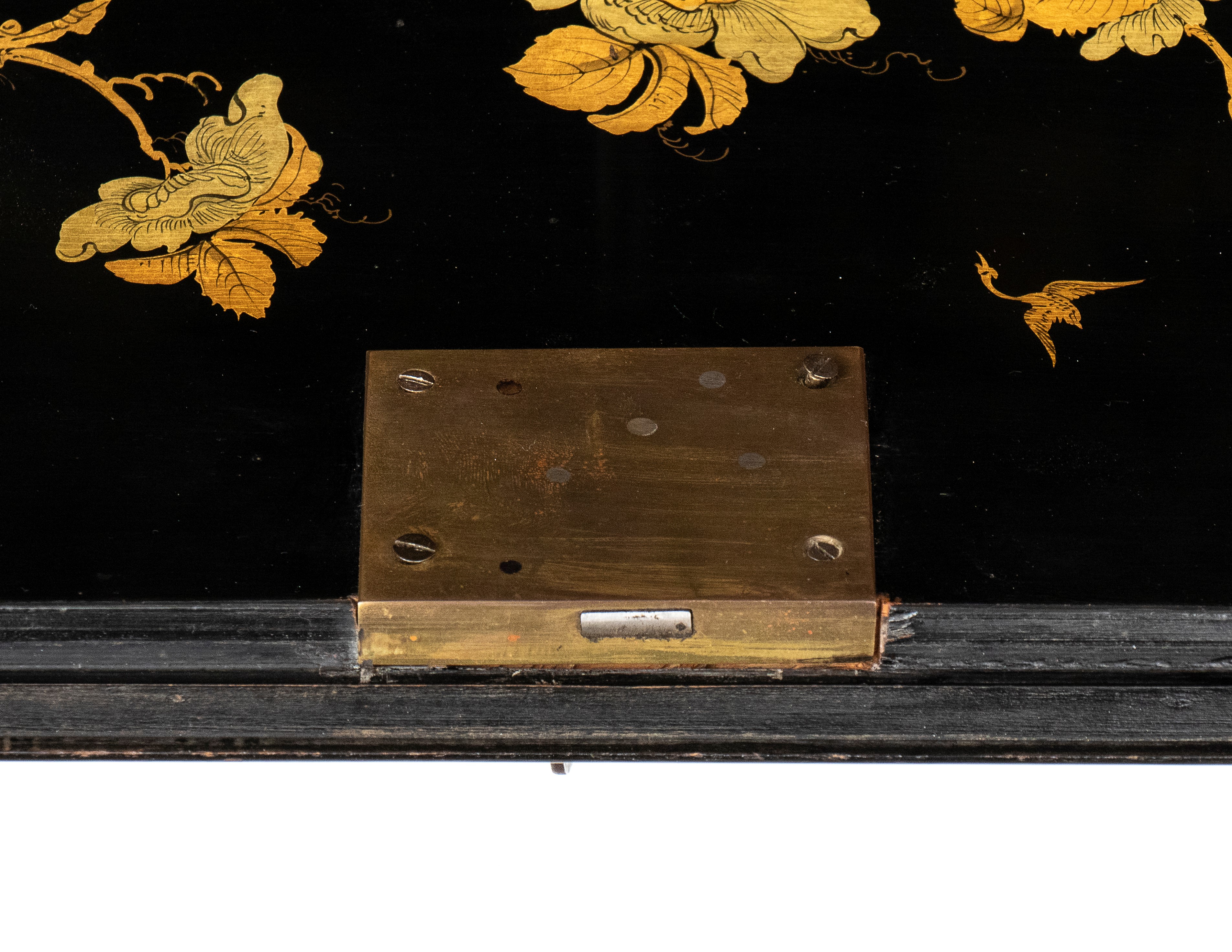 Angoliera pensile a chinoiserie