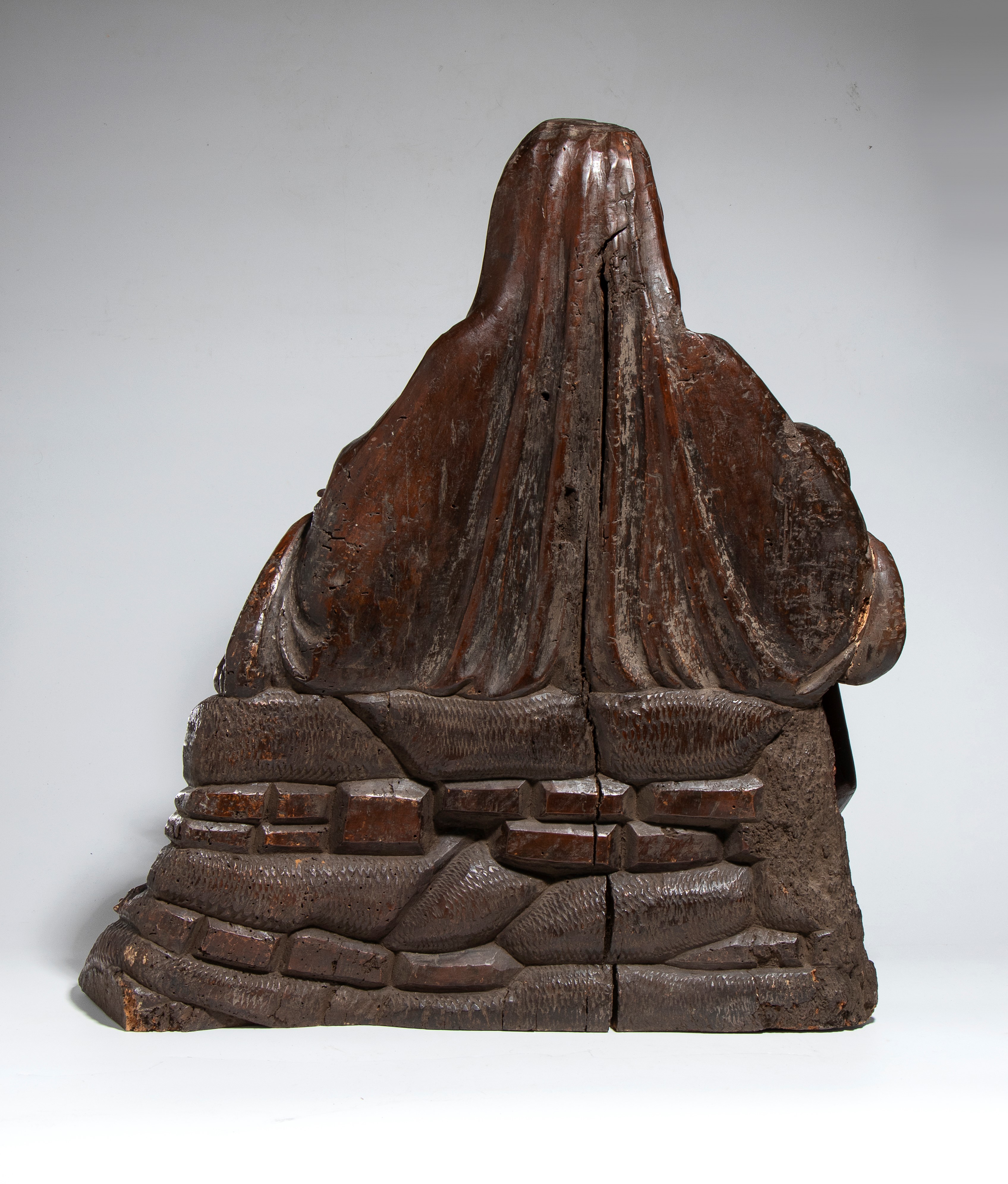 Scultura raffigurante la Pietà